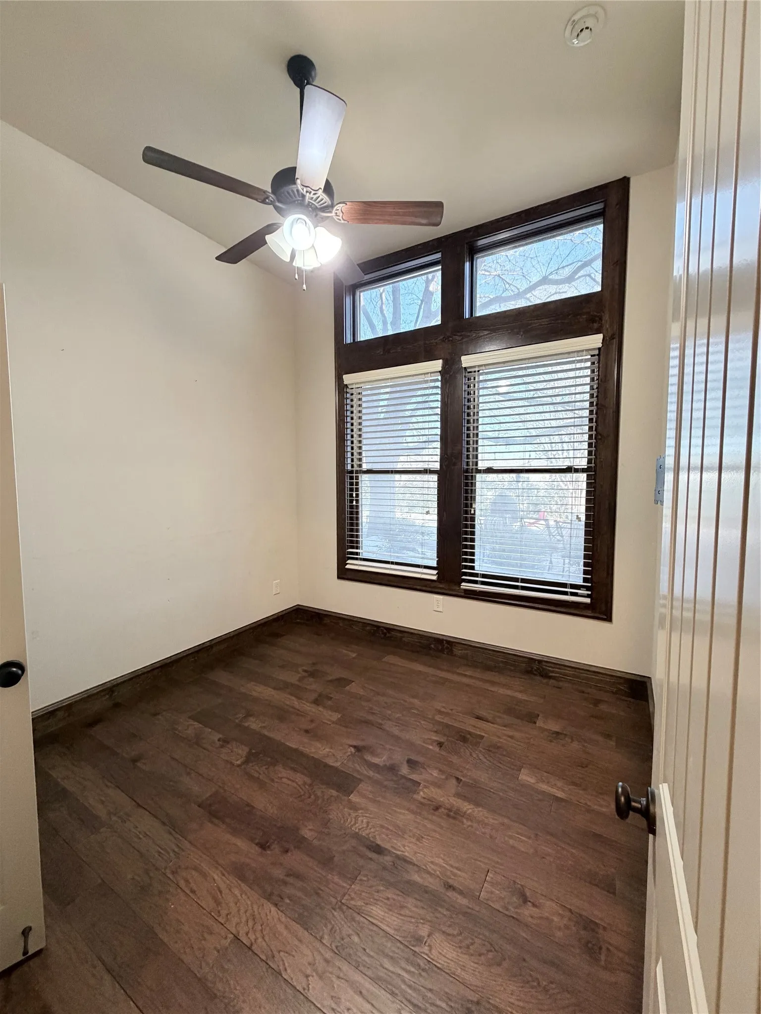 Condominium For Sale in Denton County , 11351 Hilltop #105 Road, Argyle, Texas 76226, 3 Bedrooms, 2 Bathrooms, Garage spaces, 1,715 Sqft, built in 2002, Price $310,000, mls#21285702, Real Estate Agent in Argyle, Homes For Sale in Denton county, Homes For Sale in Argyle, Realtor in Argyle Texas, Real Estate Brokerage Independent Realty Texas, Luminita Cordes Realtor