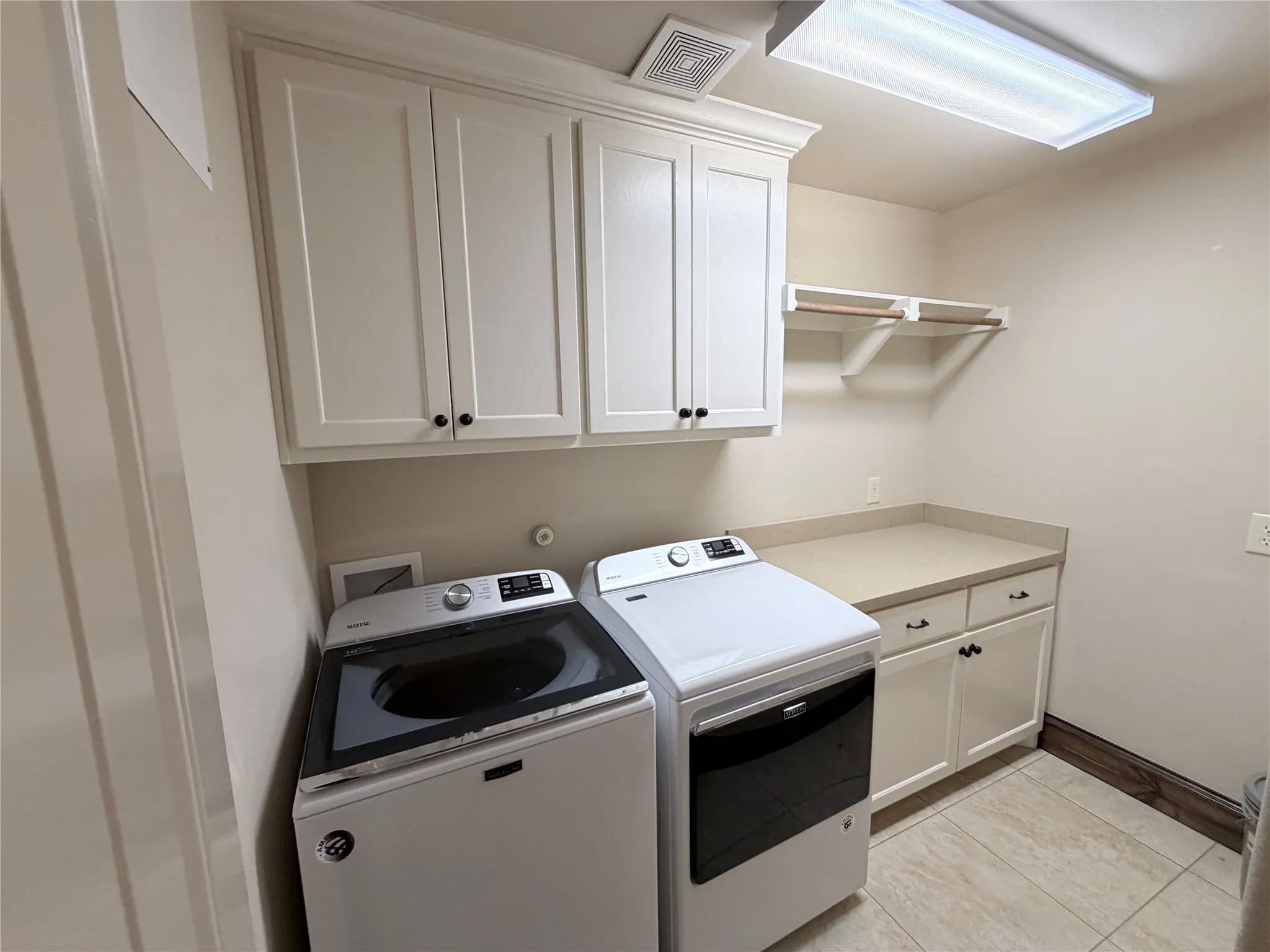 Condominium For Sale in Denton County , 11351 Hilltop #105 Road, Argyle, Texas 76226, 3 Bedrooms, 2 Bathrooms, Garage spaces, 1,715 Sqft, built in 2002, Price $310,000, mls#21285702, Real Estate Agent in Argyle, Homes For Sale in Denton county, Homes For Sale in Argyle, Realtor in Argyle Texas, Real Estate Brokerage Independent Realty Texas, Luminita Cordes Realtor