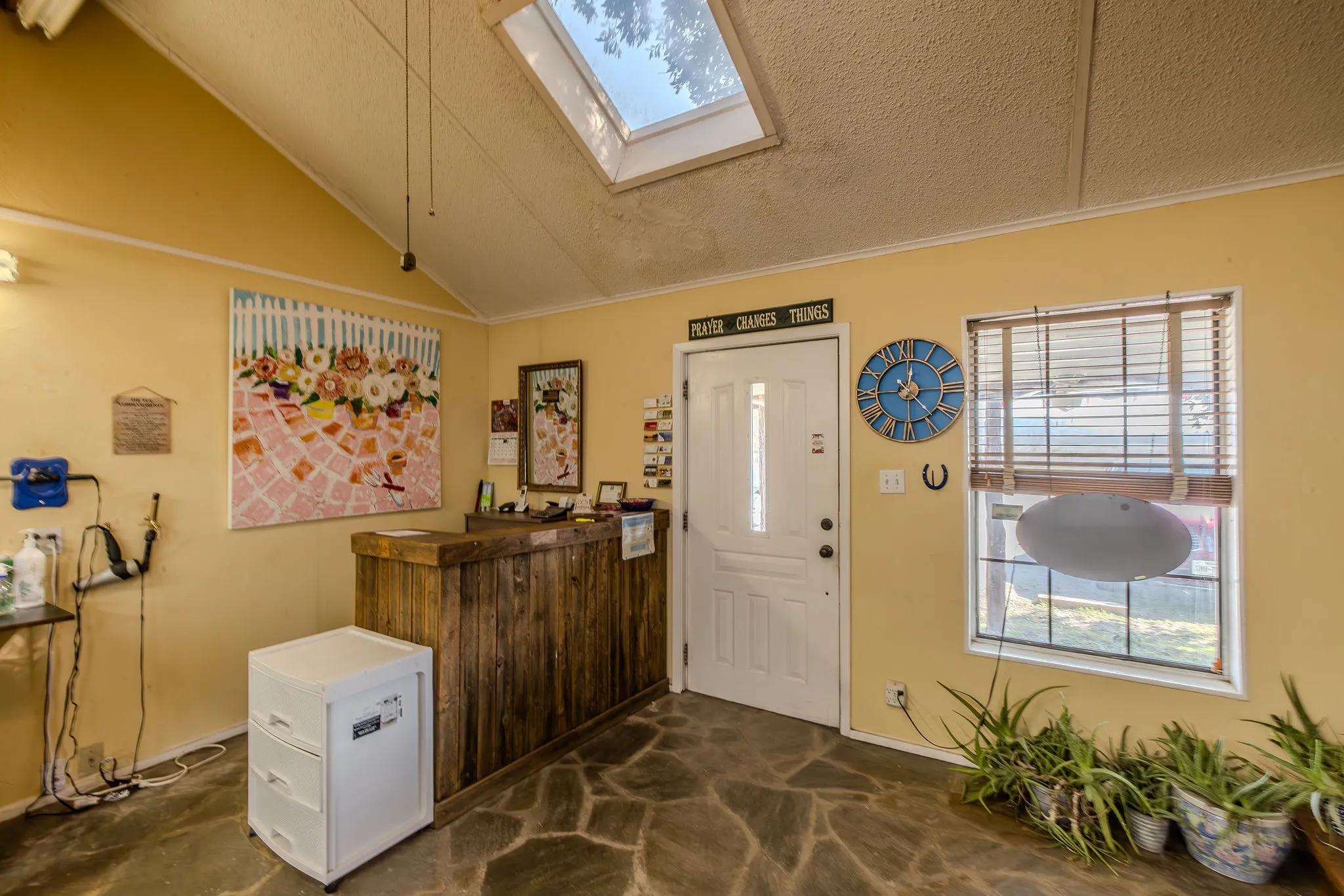 Entry into salon side; could be changed to suit your needs!