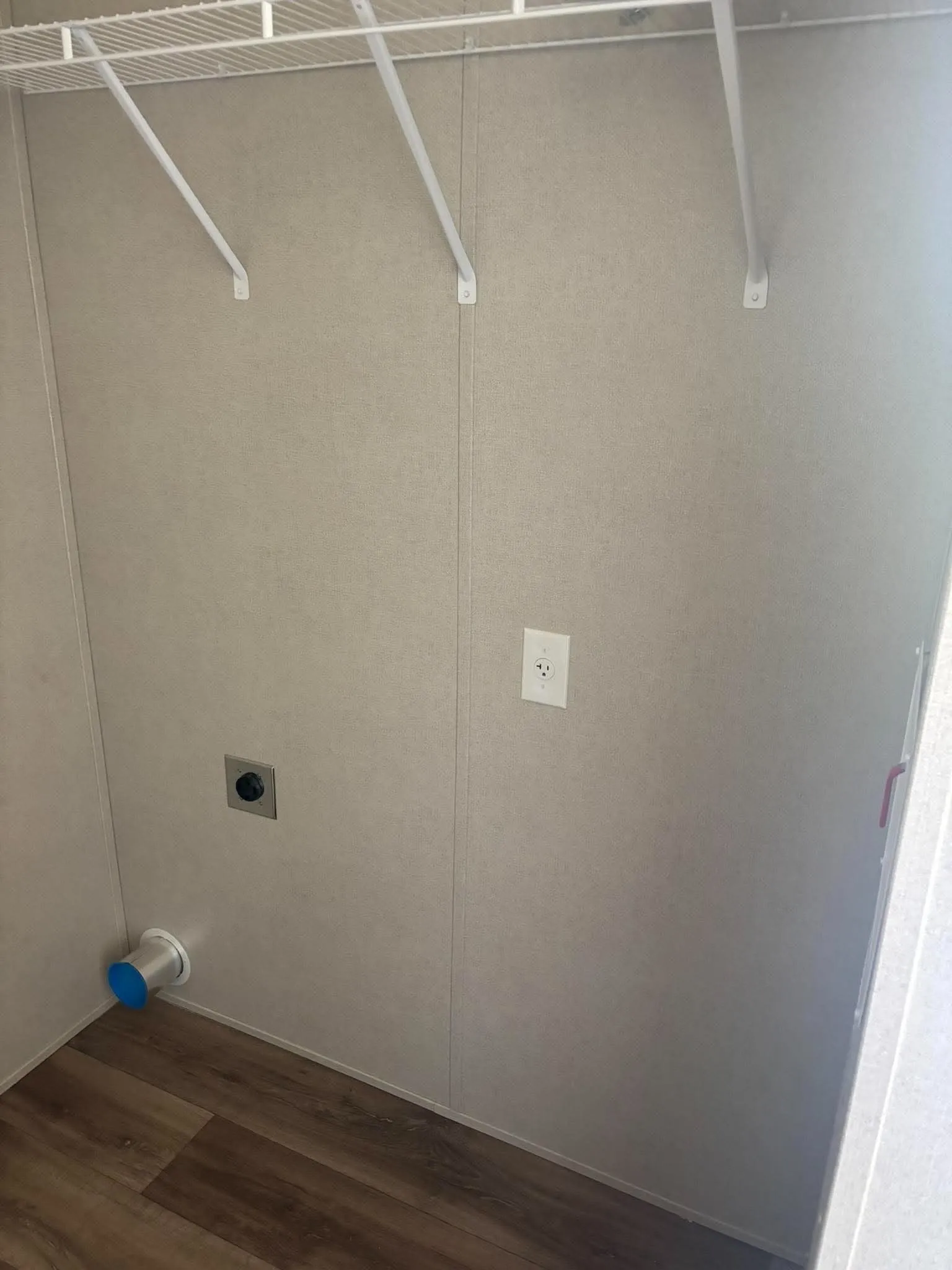 Mobile Home For Sale in Henderson County , 1429 Oak Hill Drive, Kemp, Texas 75143, 3 Bedroom, 2 Bathroom, Garage spaces, 1,475 Sqft, built in 2025, mls#21285589, Real Estate Agent in Kemp, Homes For Sale in Henderson county, Homes For Sale in Kemp, Realtor in Kemp Texas, Real Estate Brokerage Independent Realty Texas, Luminita Cordes Realtor
