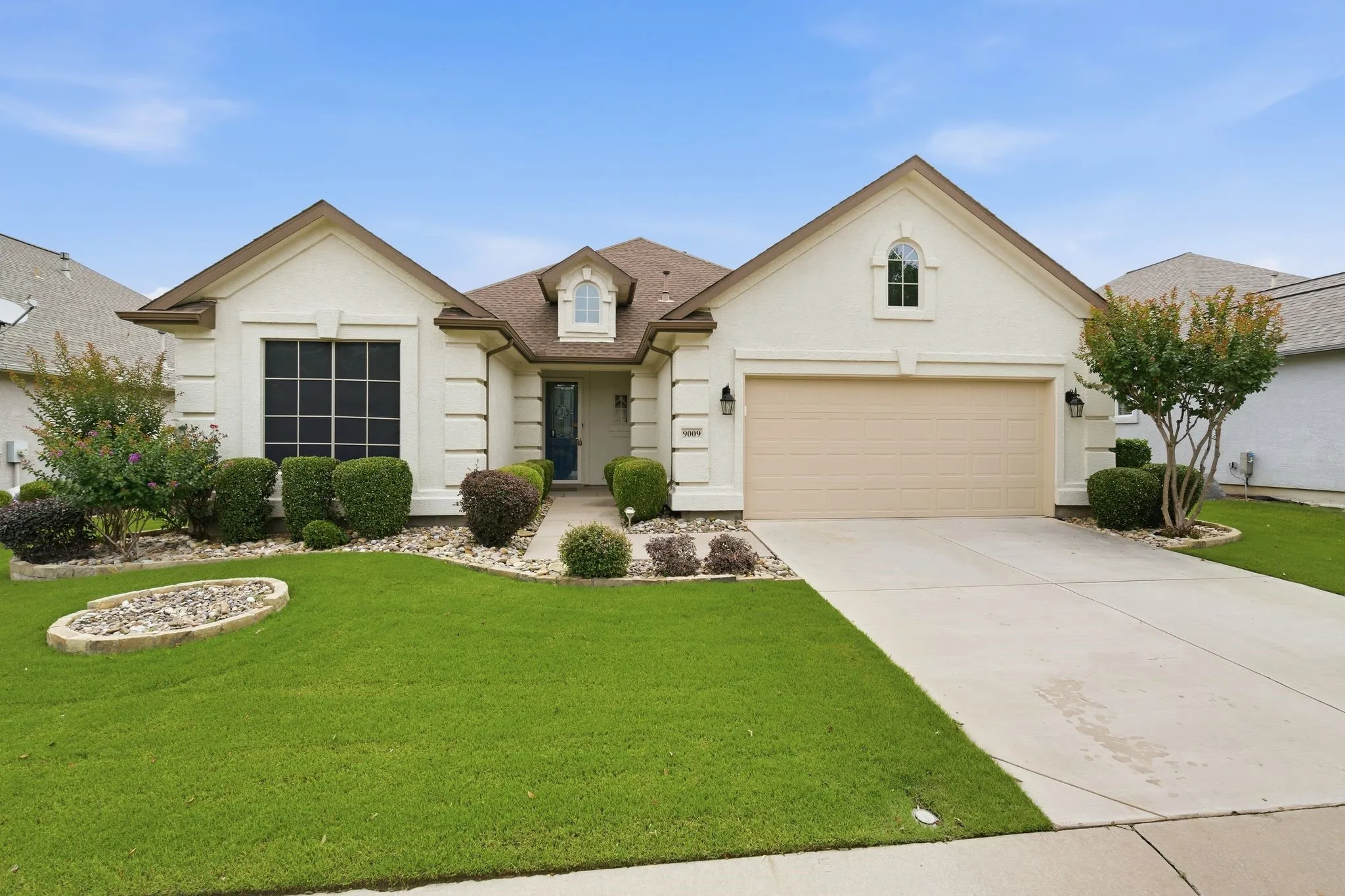 Single Family Residence For Sale in Denton County , 9009 Perimeter Street, Denton, Texas 76207, 2 Bedroom, 2 Bathroom, 2 Garage spaces, 1,851 Sqft, built in 2007, mls#21282373, Real Estate Agent in Denton, Homes For Sale in Denton county, Homes For Sale in Denton, Realtor in Denton Texas, Real Estate Brokerage Independent Realty Texas, Luminita Cordes Realtor