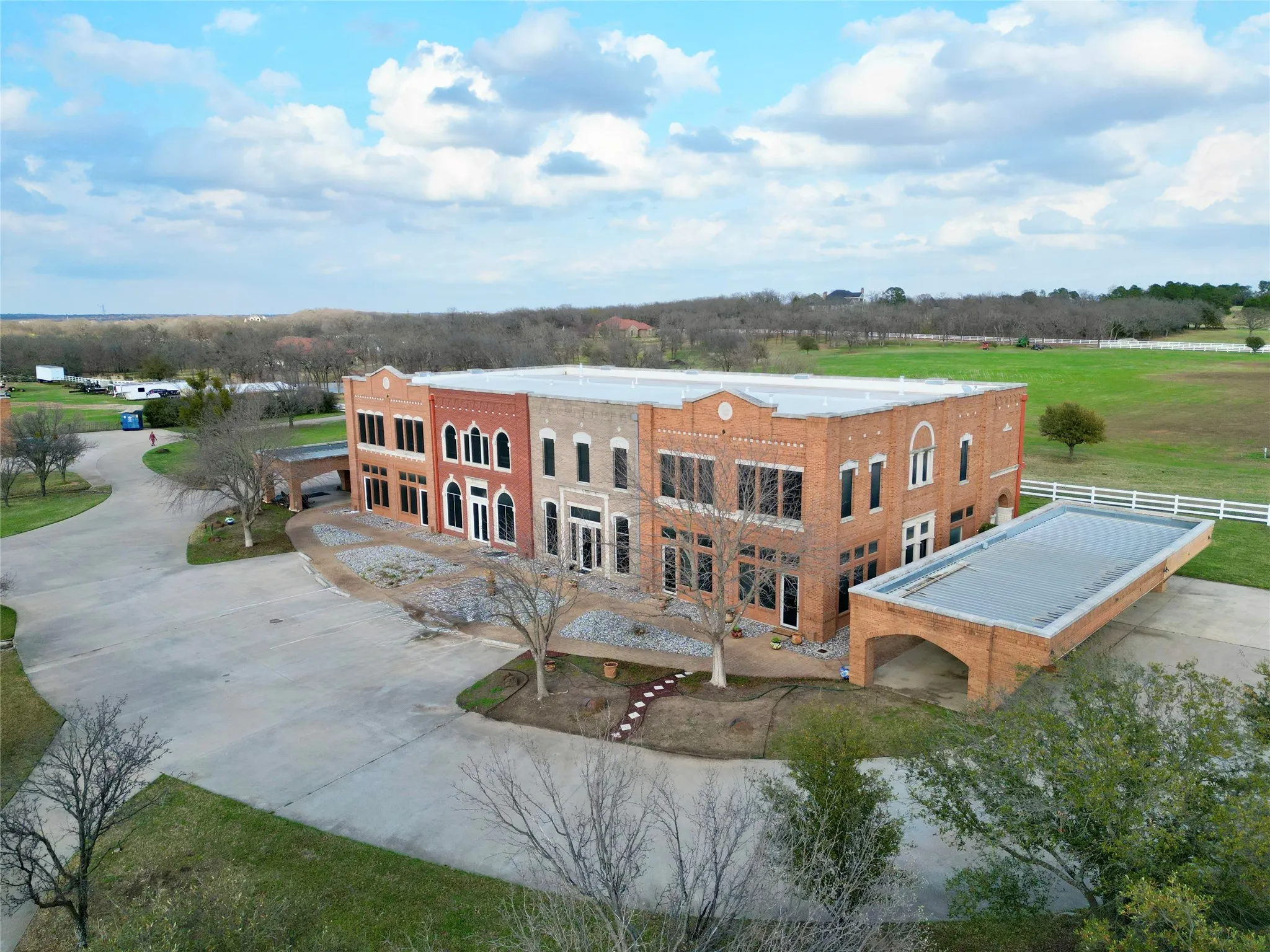 Condominium For Sale in Denton County , 11351 Hilltop #101 Road, Argyle, Texas 76226, 3 Bedroom, 3 Bathroom, Garage spaces, 1,934 Sqft, built in 2002, Price $342,000, mls#21285740, Real Estate Agent in Argyle, Homes For Sale in Denton county, Homes For Sale in Argyle, Realtor in Argyle Texas, Real Estate Brokerage Independent Realty Texas, Luminita Cordes Realtor
