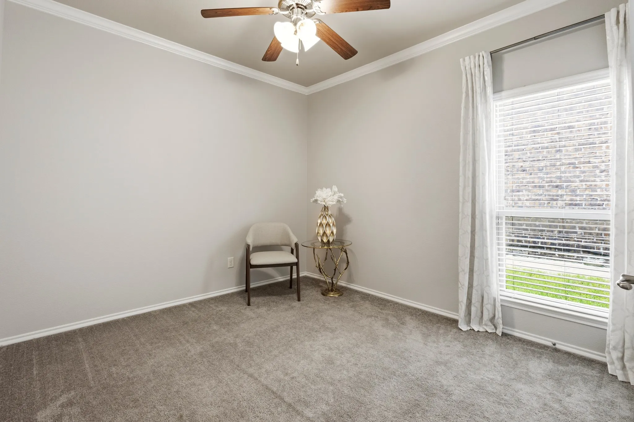 Single Family Residence For Sale in Collin County , 405 Cherry Spring Drive, Mc Kinney, Texas 75072, 4 Bedroom, 2 Bathroom, 2 Garage spaces, 2,045 Sqft, built in 2014, mls#21285550, Real Estate Agent in Mc Kinney, Homes For Sale in Collin county, Homes For Sale in Mc Kinney, Realtor in Mc Kinney Texas, Real Estate Brokerage Independent Realty Texas, Luminita Cordes Realtor