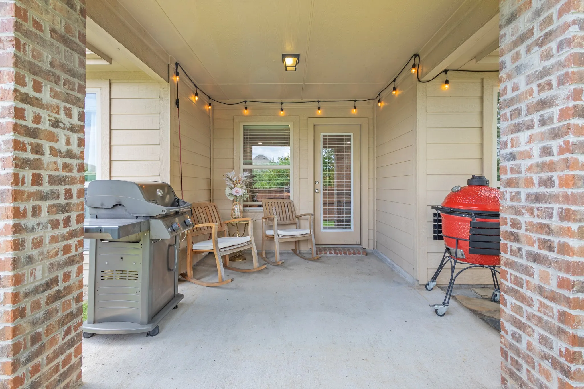 Covered patio area