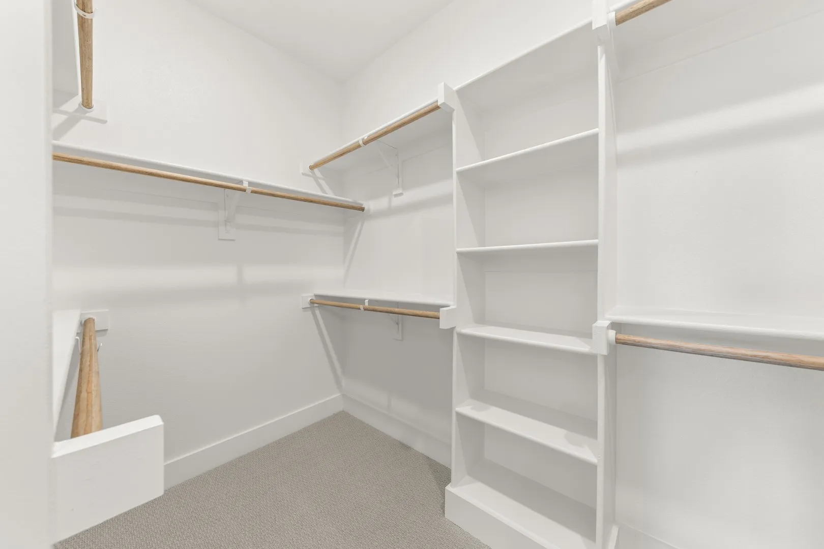 20. 1104 Branching - Closet