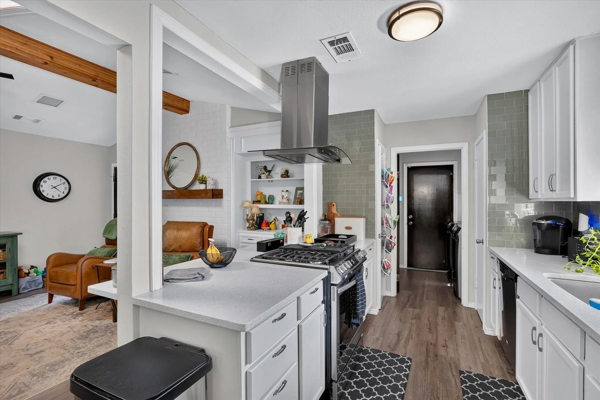 Upgraded kitchen ready for your family chef!