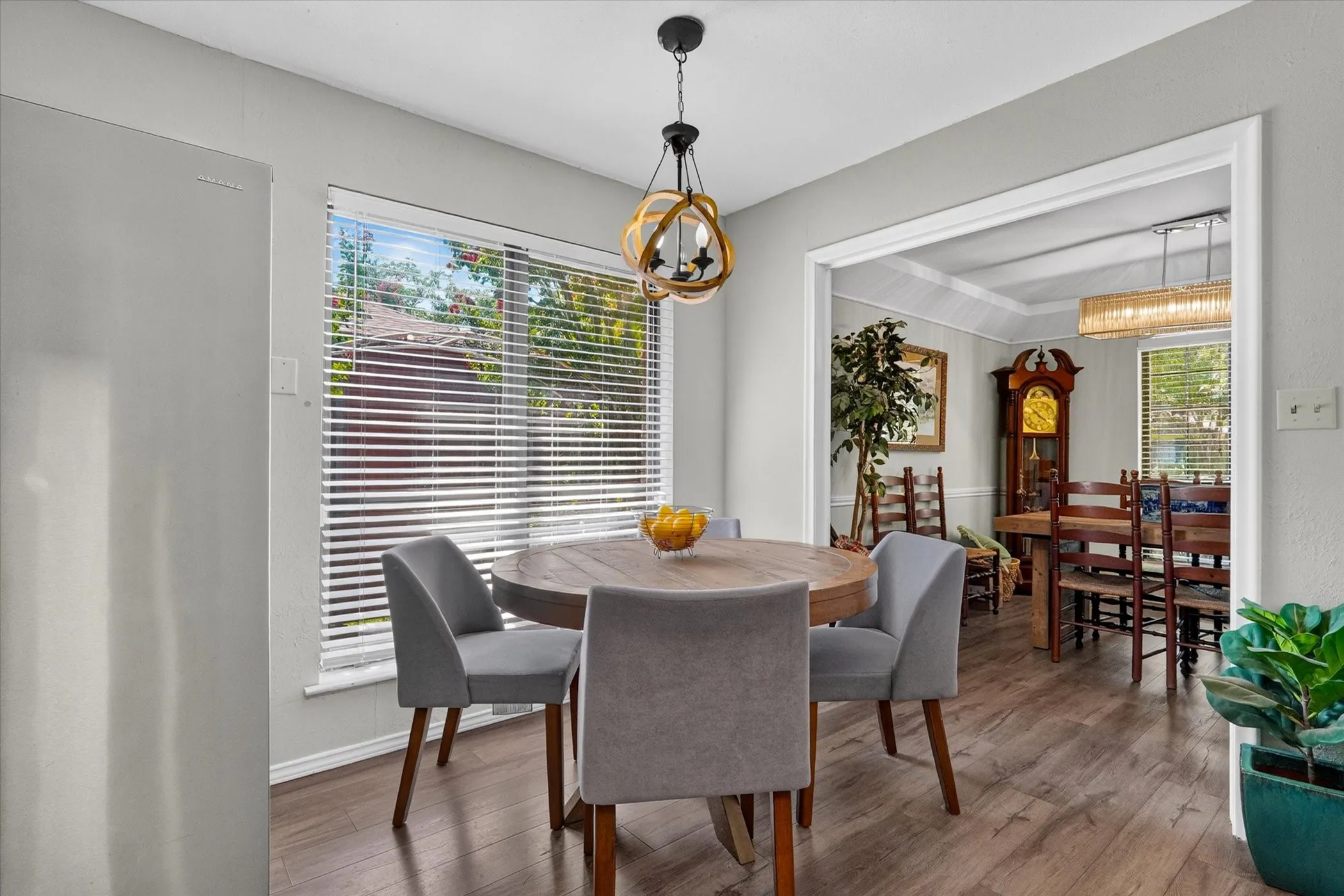 Nice breakfast area to enjoy your morning cup of coffee