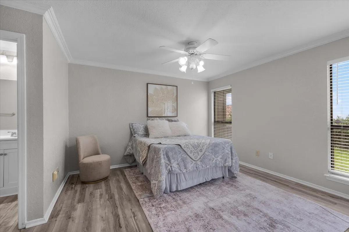 Single Family Residence For Sale in Denton County , 3120 Mayfair Drive, Carrollton, Texas 75007, 3 Bedroom, 2 Bathroom, 2 Garage spaces, 1,645 Sqft, built in 1980, mls#21284593, Real Estate Agent in Carrollton, Homes For Sale in Denton county, Homes For Sale in Carrollton, Realtor in Carrollton Texas, Real Estate Brokerage Independent Realty Texas, Luminita Cordes Realtor