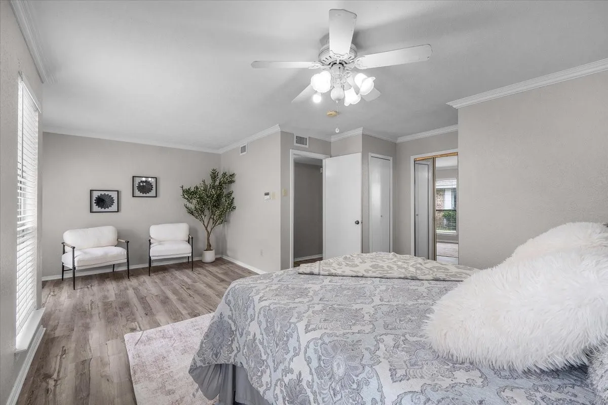 Single Family Residence For Sale in Denton County , 3120 Mayfair Drive, Carrollton, Texas 75007, 3 Bedroom, 2 Bathroom, 2 Garage spaces, 1,645 Sqft, built in 1980, mls#21284593, Real Estate Agent in Carrollton, Homes For Sale in Denton county, Homes For Sale in Carrollton, Realtor in Carrollton Texas, Real Estate Brokerage Independent Realty Texas, Luminita Cordes Realtor