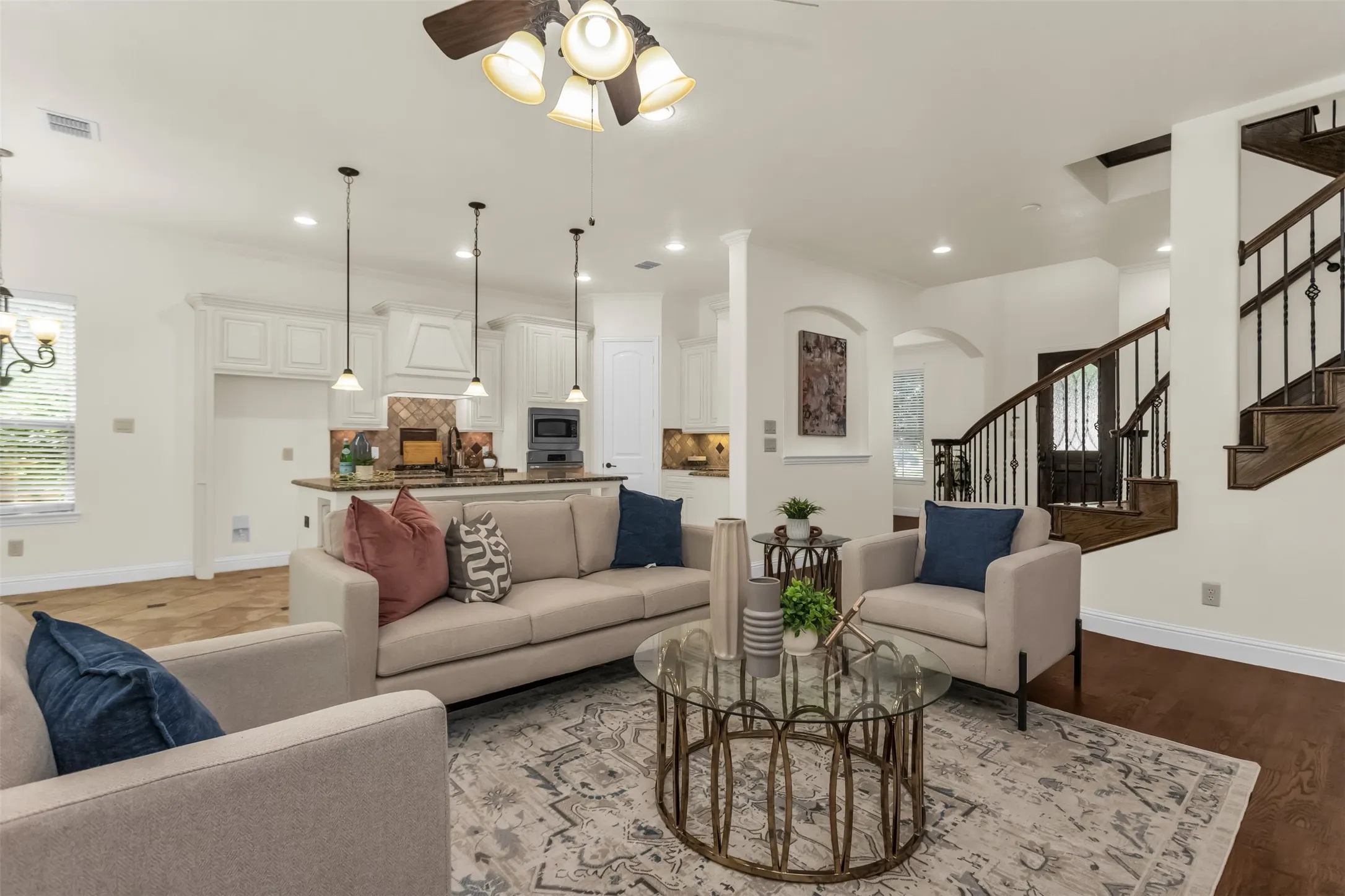 Single Family Residence For Sale in Collin County , 7604 Cindy Lane, Sachse, Texas 75048, 4 Bedroom, 4 Bathroom, 2 Garage spaces, 3,084 Sqft, built in 2012, mls#21275959, Real Estate Agent in Sachse, Homes For Sale in Collin county, Homes For Sale in Sachse, Realtor in Sachse Texas, Real Estate Brokerage Independent Realty Texas, Luminita Cordes Realtor