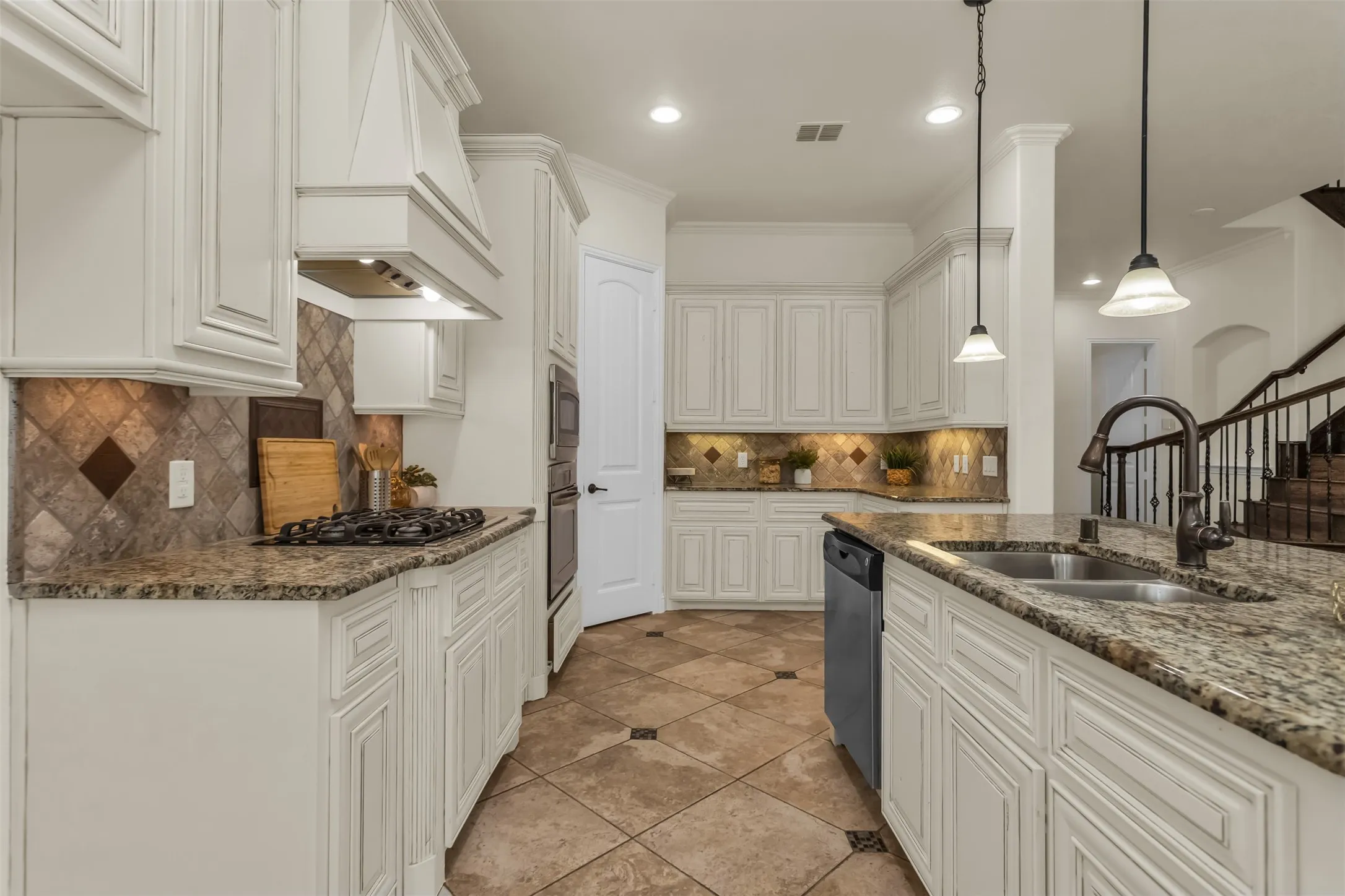 Single Family Residence For Sale in Collin County , 7604 Cindy Lane, Sachse, Texas 75048, 4 Bedroom, 4 Bathroom, 2 Garage spaces, 3,084 Sqft, built in 2012, mls#21275959, Real Estate Agent in Sachse, Homes For Sale in Collin county, Homes For Sale in Sachse, Realtor in Sachse Texas, Real Estate Brokerage Independent Realty Texas, Luminita Cordes Realtor