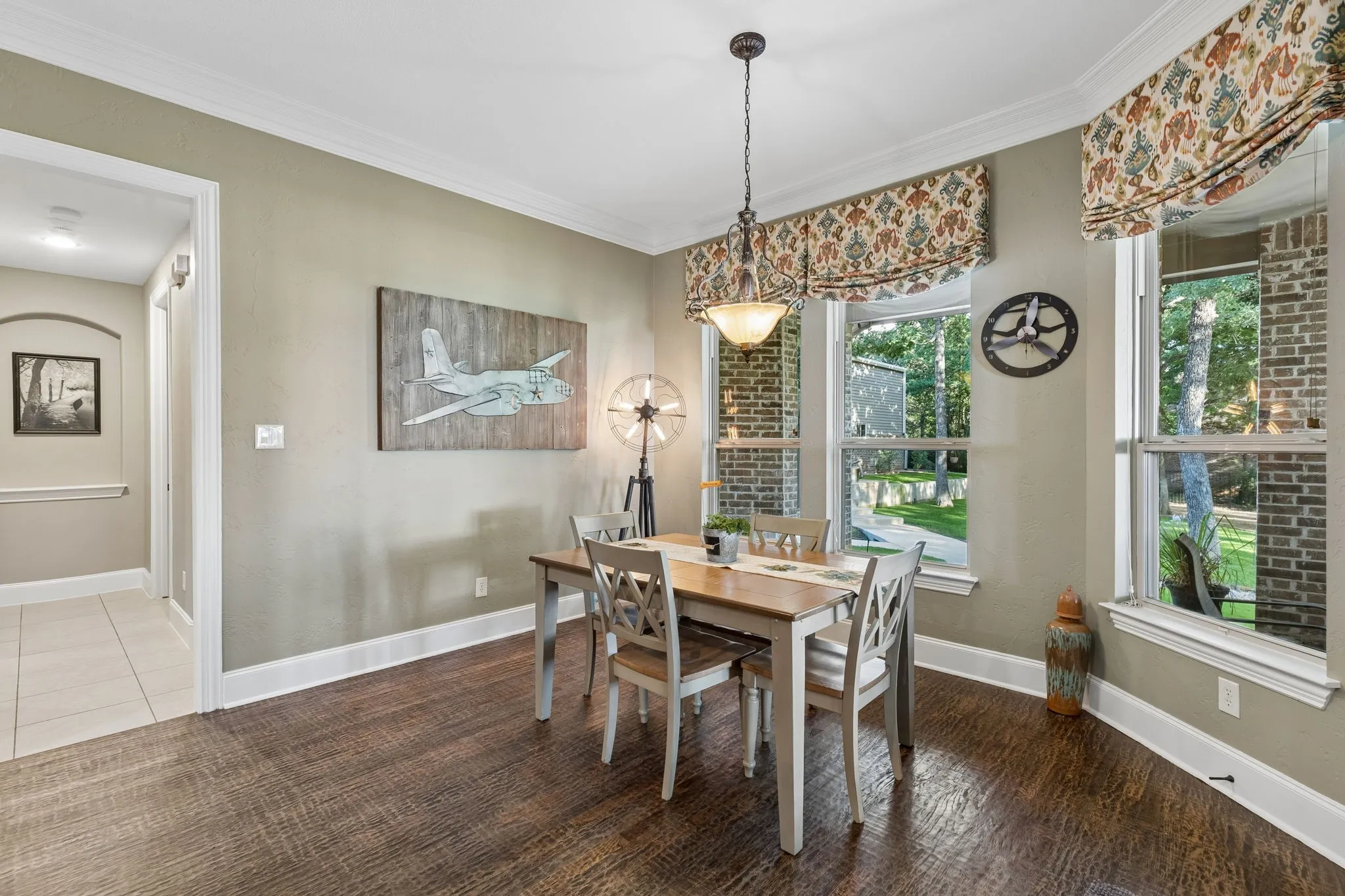 Single Family Residence For Sale in Denton County , 120 Hidden Valley Airpark, Shady Shores, Texas 76208, 3 Bedroom, 4 Bathroom, 3 Garage spaces, 3,445 Sqft, built in 2009, mls#21258980, Real Estate Agent in Shady Shores, Homes For Sale in Denton county, Homes For Sale in Shady Shores, Realtor in Shady Shores Texas, Real Estate Brokerage Independent Realty Texas, Luminita Cordes Realtor