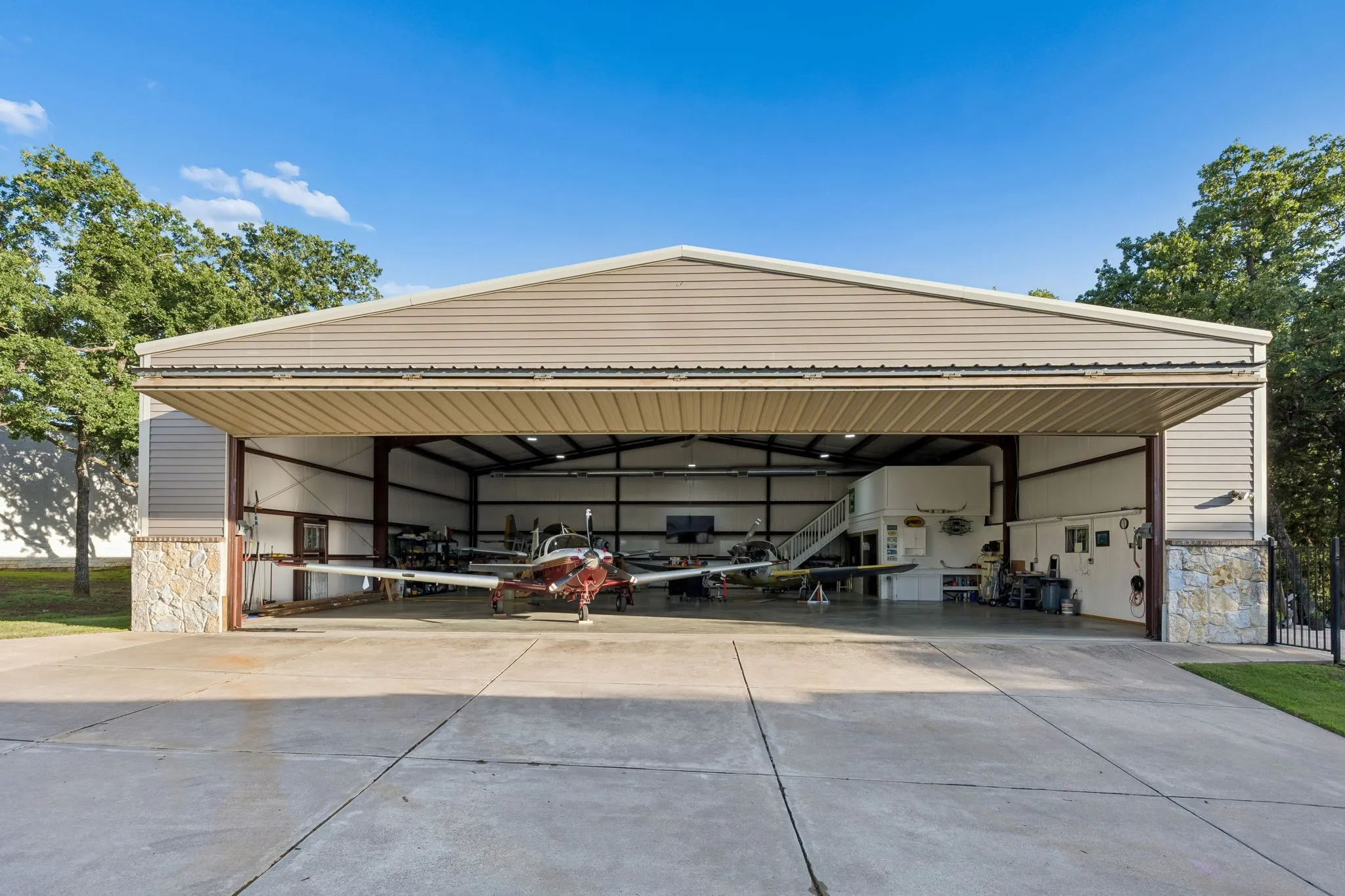 Hanger