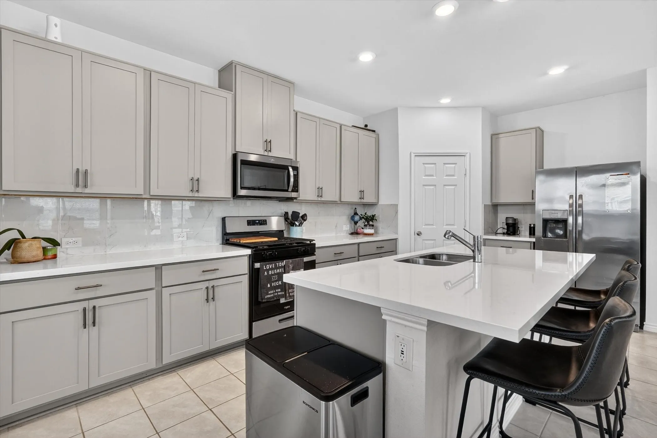 Single Family Residence For Sale in Denton County , 976 Brock Drive, Aubrey, Texas 76227, 4 Bedroom, 2 Bathroom, 2 Garage spaces, 2,133 Sqft, built in 2023, mls#21285796, Real Estate Agent in Aubrey, Homes For Sale in Denton county, Homes For Sale in Aubrey, Realtor in Aubrey Texas, Real Estate Brokerage Independent Realty Texas, Luminita Cordes Realtor