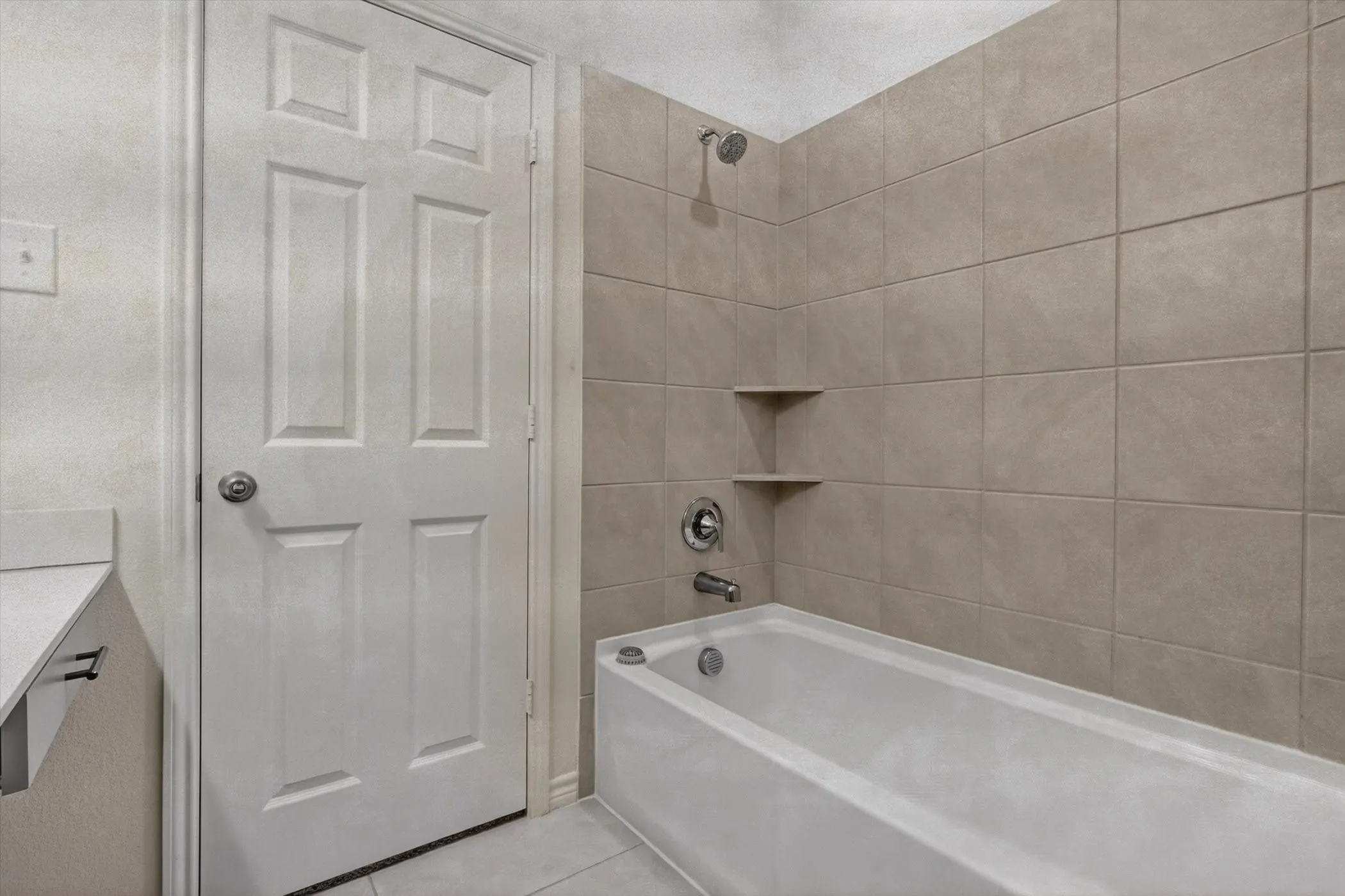 Single Family Residence For Sale in Denton County , 976 Brock Drive, Aubrey, Texas 76227, 4 Bedroom, 2 Bathroom, 2 Garage spaces, 2,133 Sqft, built in 2023, mls#21285796, Real Estate Agent in Aubrey, Homes For Sale in Denton county, Homes For Sale in Aubrey, Realtor in Aubrey Texas, Real Estate Brokerage Independent Realty Texas, Luminita Cordes Realtor