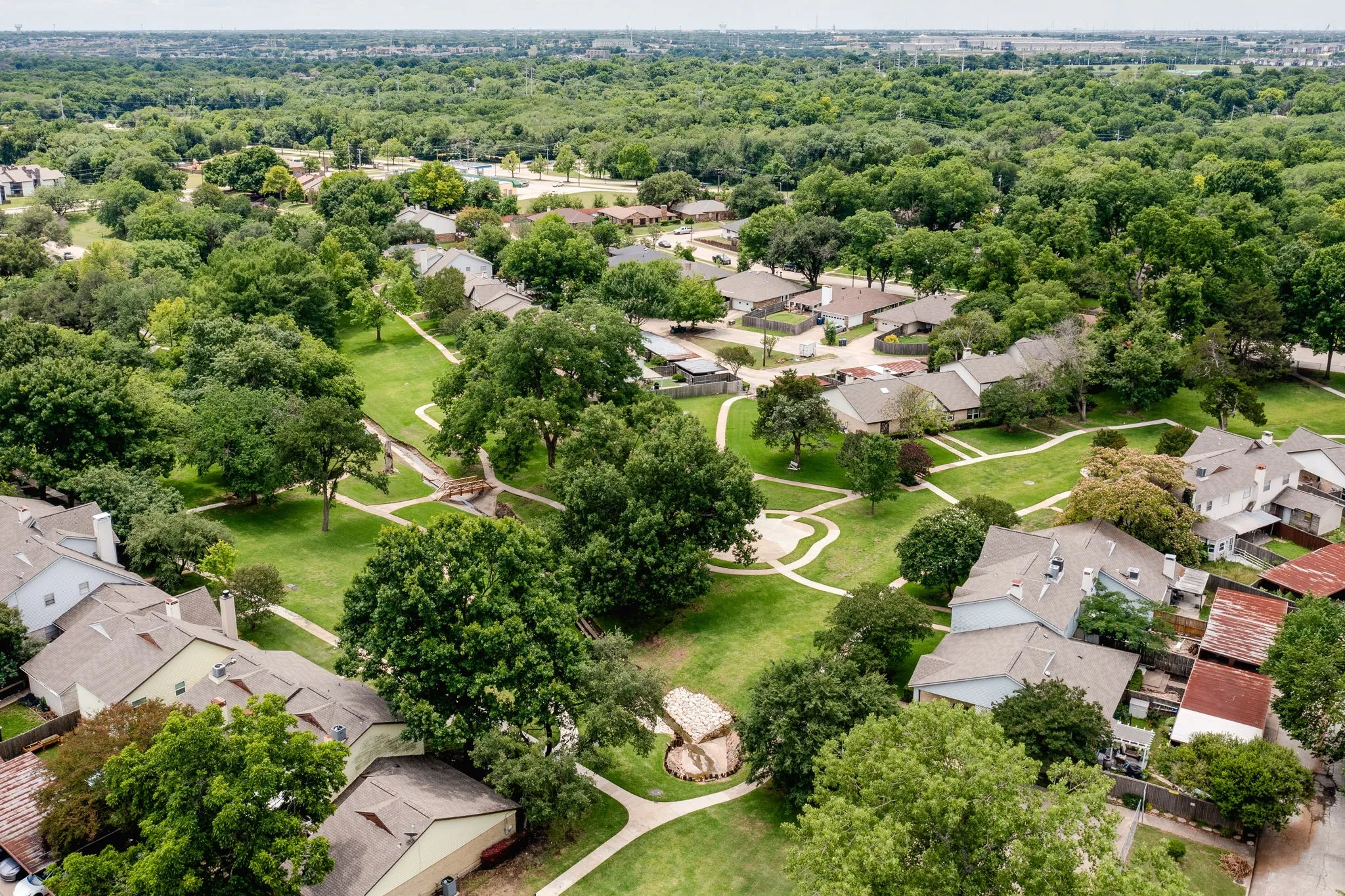 Townhouse For Sale in Dallas County , 4803 Rollingwood Court, Garland, Texas 75043, 2 Bedroom, 3 Bathroom, Garage spaces, 1,564 Sqft, built in 1973, mls#21285802, Real Estate Agent in Garland, Homes For Sale in Dallas county, Homes For Sale in Garland, Realtor in Garland Texas, Real Estate Brokerage Independent Realty Texas, Luminita Cordes Realtor