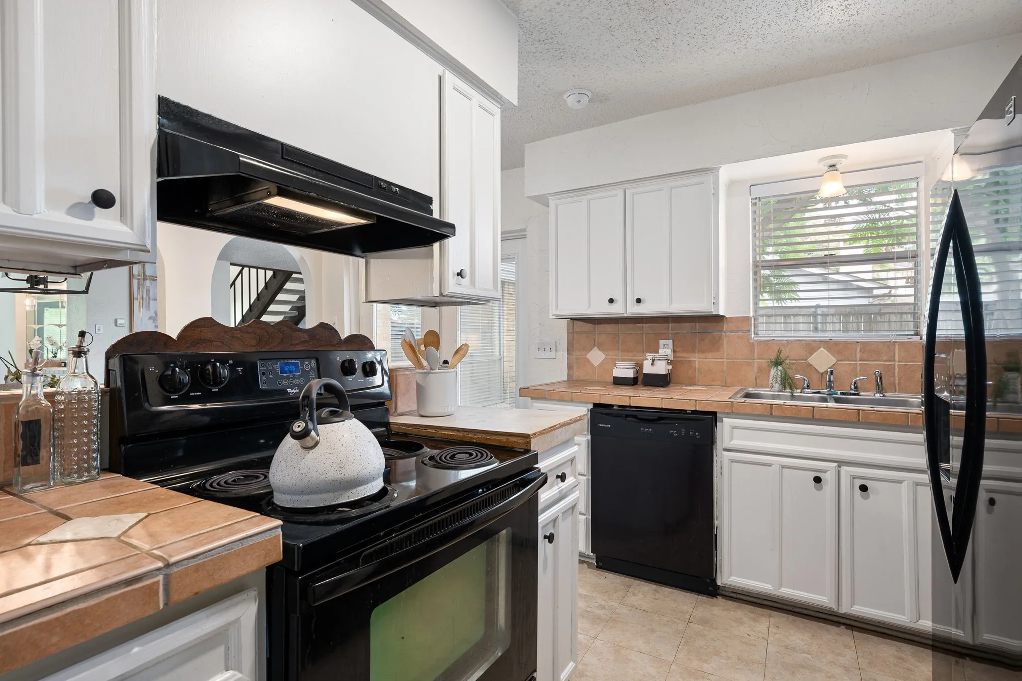 Townhouse For Sale in Dallas County , 4803 Rollingwood Court, Garland, Texas 75043, 2 Bedroom, 3 Bathroom, Garage spaces, 1,564 Sqft, built in 1973, mls#21285802, Real Estate Agent in Garland, Homes For Sale in Dallas county, Homes For Sale in Garland, Realtor in Garland Texas, Real Estate Brokerage Independent Realty Texas, Luminita Cordes Realtor