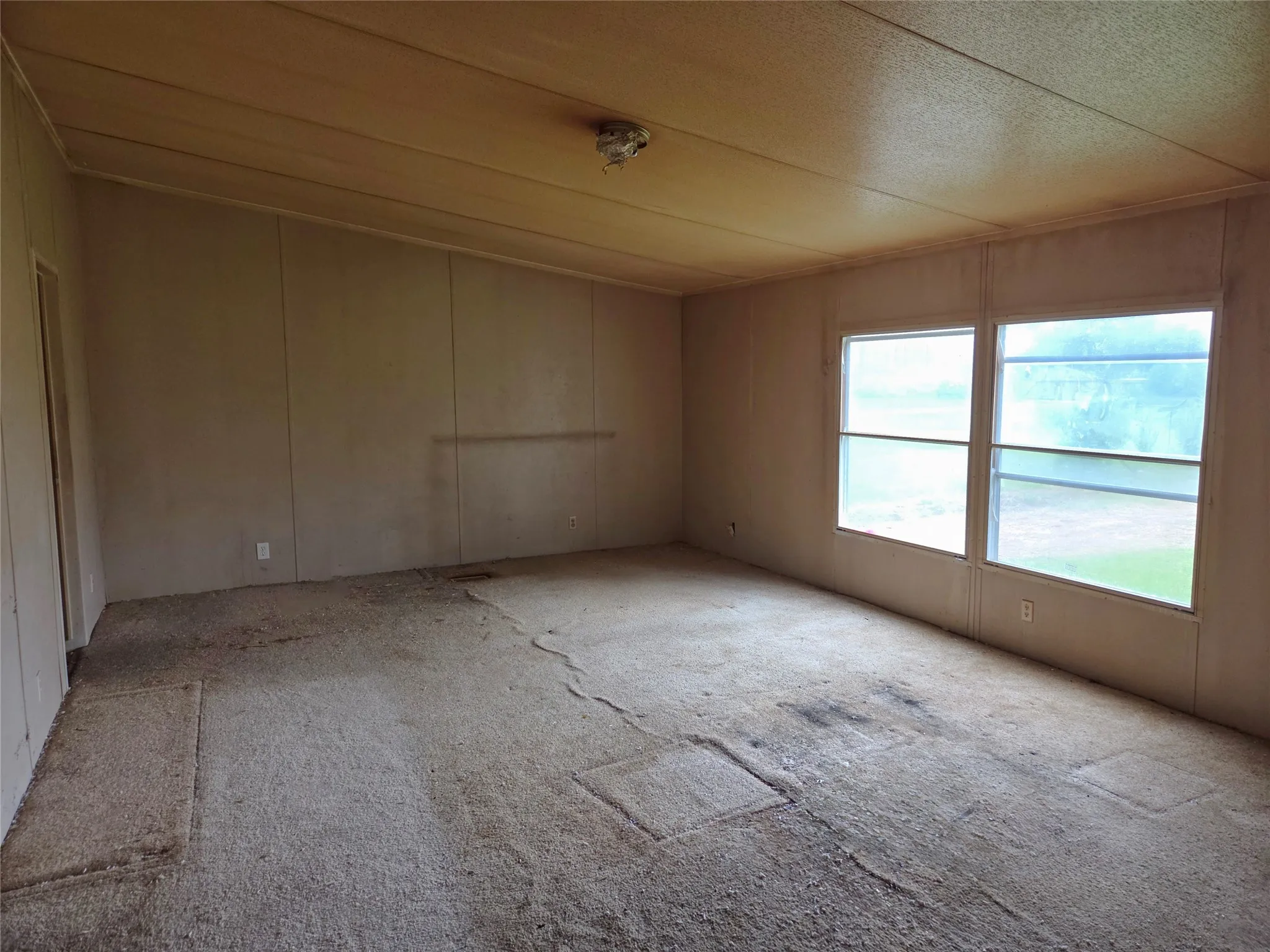 Mobile Home For Sale in Cooke County , 327 County Road 160, Whitesboro, Texas 76273, 4 Bedroom, 2 Bathroom, Garage spaces, 2,280 Sqft, built in 2008, mls#21285815, Real Estate Agent in Whitesboro, Homes For Sale in Cooke county, Homes For Sale in Whitesboro, Realtor in Whitesboro Texas, Real Estate Brokerage Independent Realty Texas, Luminita Cordes Realtor
