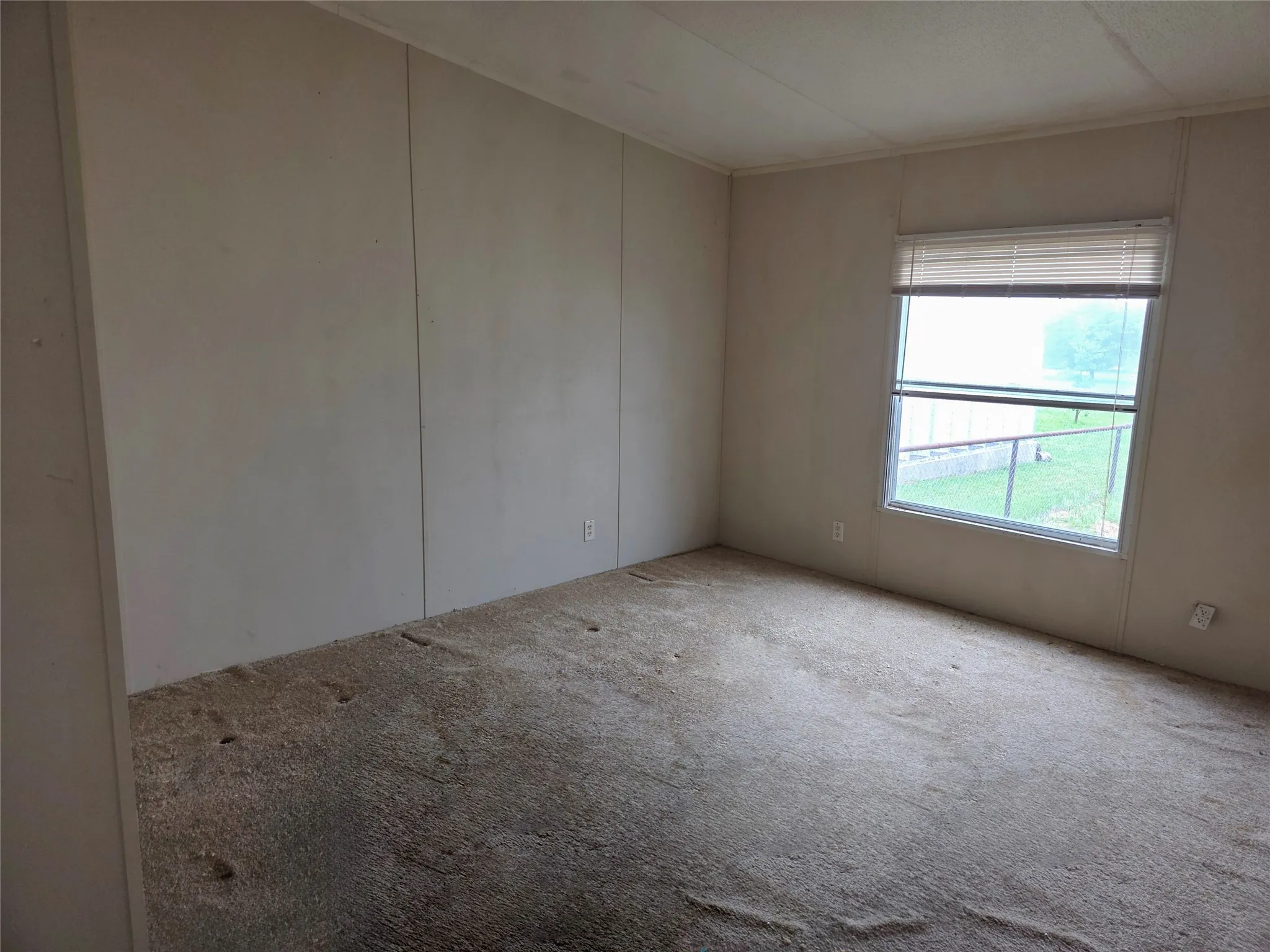 Mobile Home For Sale in Cooke County , 327 County Road 160, Whitesboro, Texas 76273, 4 Bedroom, 2 Bathroom, Garage spaces, 2,280 Sqft, built in 2008, mls#21285815, Real Estate Agent in Whitesboro, Homes For Sale in Cooke county, Homes For Sale in Whitesboro, Realtor in Whitesboro Texas, Real Estate Brokerage Independent Realty Texas, Luminita Cordes Realtor