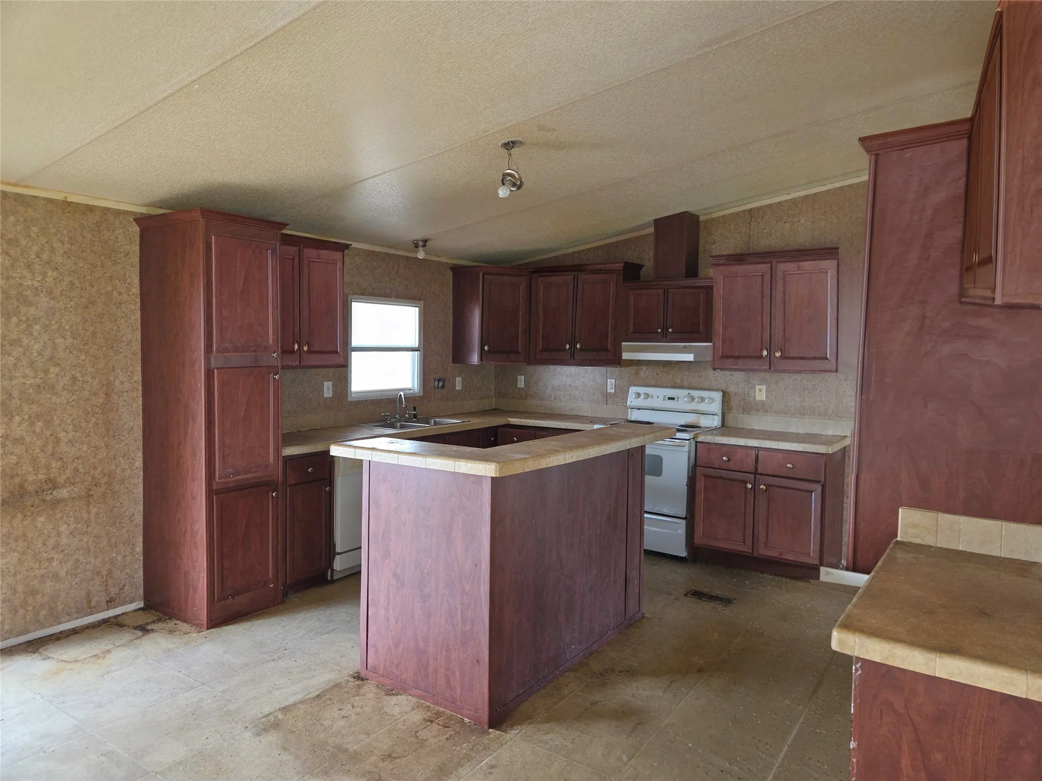 Mobile Home For Sale in Cooke County , 327 County Road 160, Whitesboro, Texas 76273, 4 Bedroom, 2 Bathroom, Garage spaces, 2,280 Sqft, built in 2008, mls#21285815, Real Estate Agent in Whitesboro, Homes For Sale in Cooke county, Homes For Sale in Whitesboro, Realtor in Whitesboro Texas, Real Estate Brokerage Independent Realty Texas, Luminita Cordes Realtor