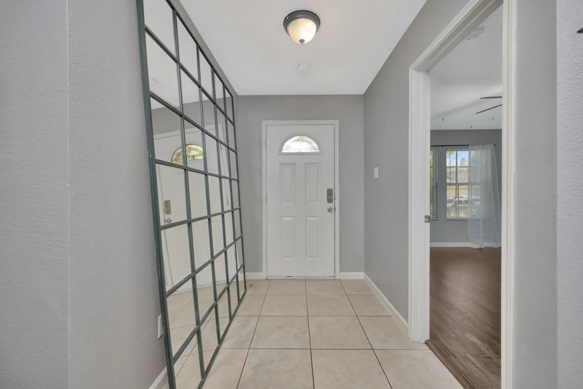 Single Family Residence For Sale in Denton County , 3209 Clydesdale Drive, Denton, Texas 76210, 3 Bedroom, 2 Bathroom, 2 Garage spaces, 1,653 Sqft, built in 2007, mls#21283269, Real Estate Agent in Denton, Homes For Sale in Denton county, Homes For Sale in Denton, Realtor in Denton Texas, Real Estate Brokerage Independent Realty Texas, Luminita Cordes Realtor