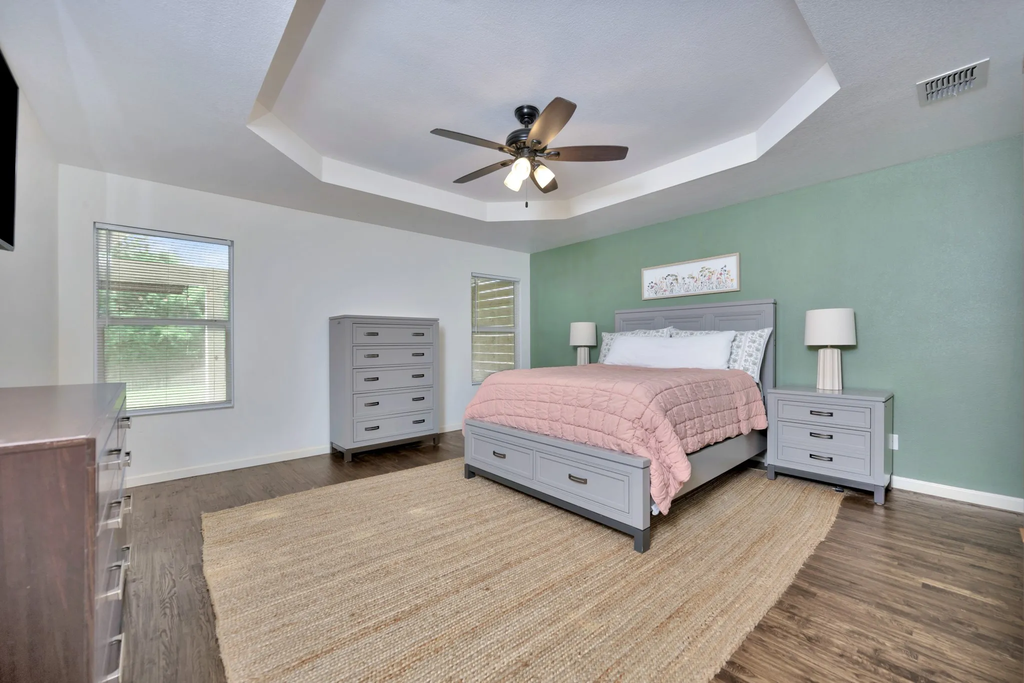 Single Family Residence For Sale in Denton County , 3209 Clydesdale Drive, Denton, Texas 76210, 3 Bedroom, 2 Bathroom, 2 Garage spaces, 1,653 Sqft, built in 2007, mls#21283269, Real Estate Agent in Denton, Homes For Sale in Denton county, Homes For Sale in Denton, Realtor in Denton Texas, Real Estate Brokerage Independent Realty Texas, Luminita Cordes Realtor