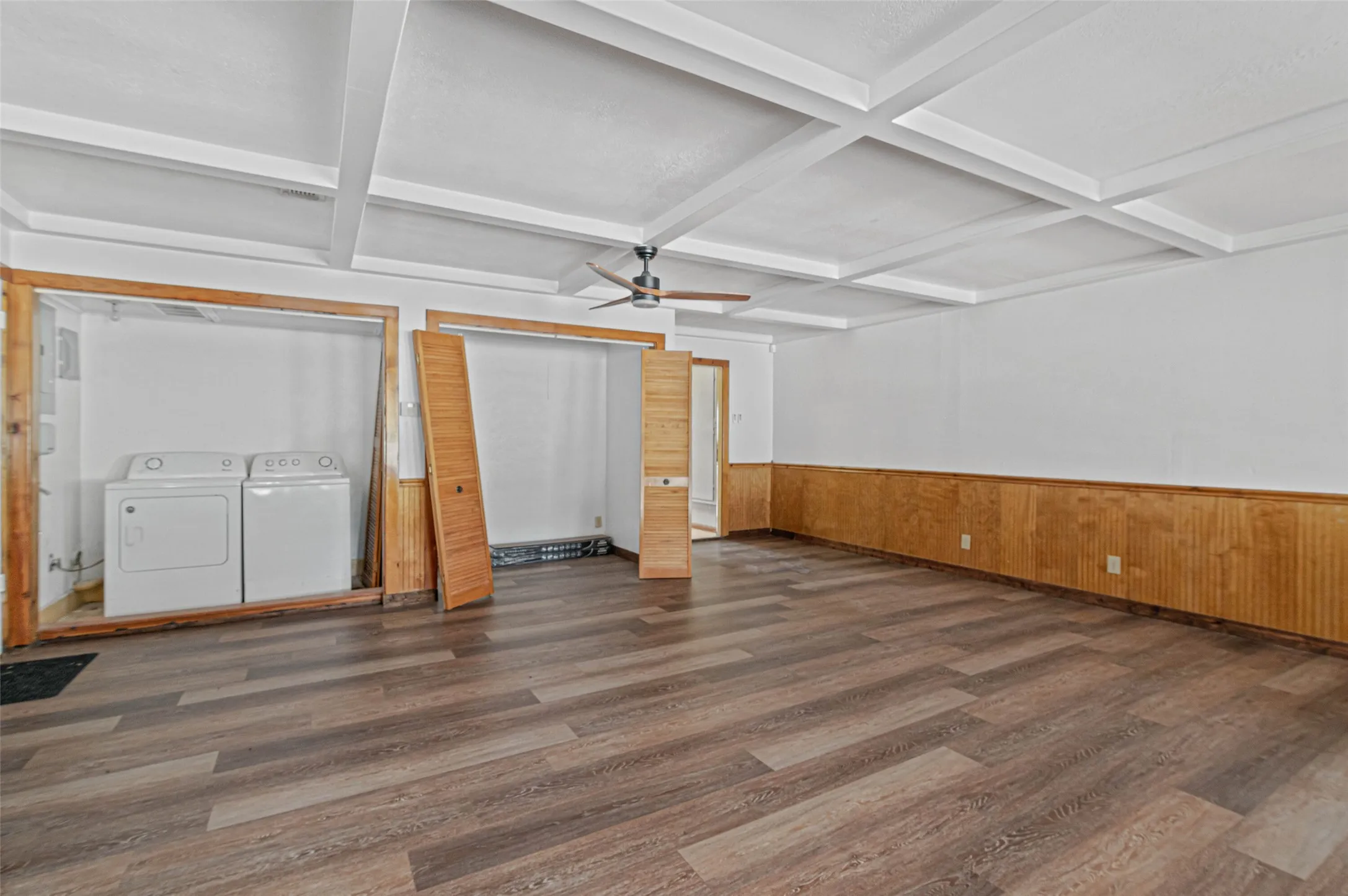 Single Family Residence For Sale in Montague County , 181 Cortez Drive, Nocona, Texas 76255, 3 Bedroom, 2 Bathroom, Garage spaces, 2,741 Sqft, built in 1980, mls#21285754, Real Estate Agent in Nocona, Homes For Sale in Montague county, Homes For Sale in Nocona, Realtor in Nocona Texas, Real Estate Brokerage Independent Realty Texas, Luminita Cordes Realtor