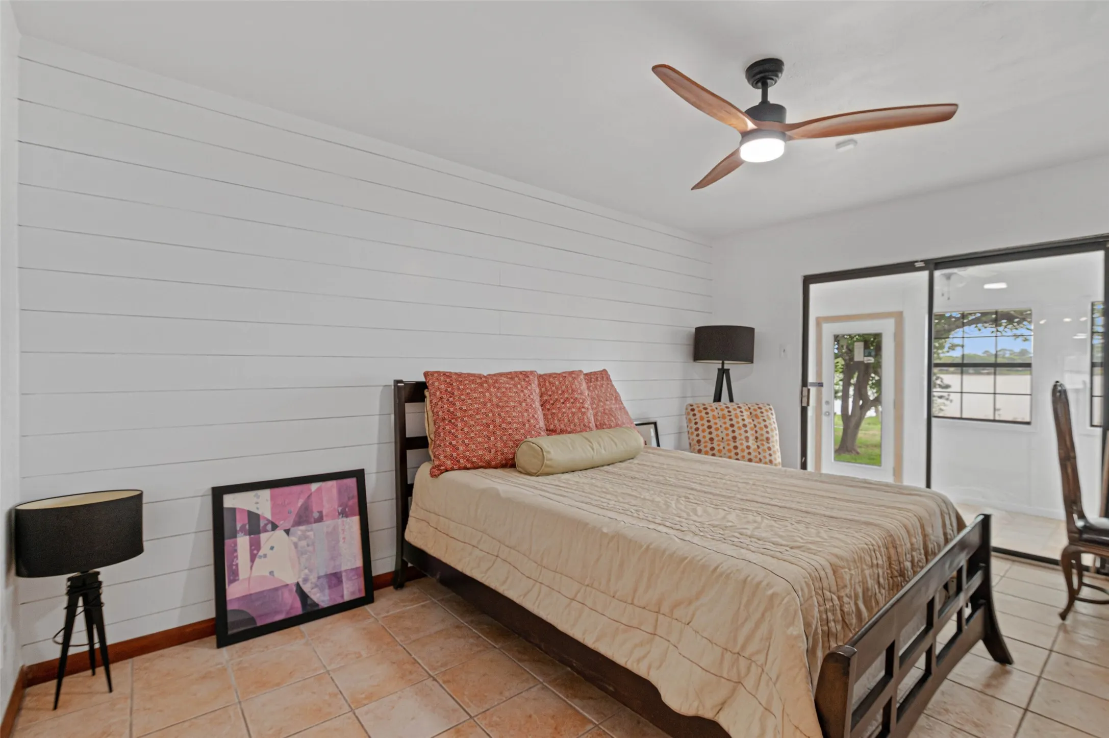 Single Family Residence For Sale in Montague County , 181 Cortez Drive, Nocona, Texas 76255, 3 Bedroom, 2 Bathroom, Garage spaces, 2,741 Sqft, built in 1980, mls#21285754, Real Estate Agent in Nocona, Homes For Sale in Montague county, Homes For Sale in Nocona, Realtor in Nocona Texas, Real Estate Brokerage Independent Realty Texas, Luminita Cordes Realtor