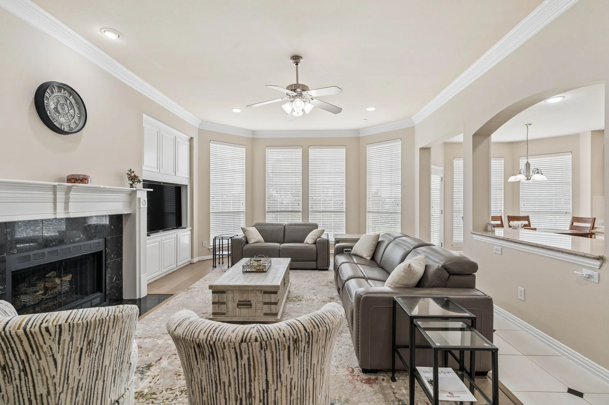 Single Family Residence For Sale in Denton County , 1649 Mcgee Lane, Carrollton, Texas 75010, 5 Bedroom, 4 Bathroom, 3 Garage spaces, 4,128 Sqft, built in 2000, mls#21283020, Real Estate Agent in Carrollton, Homes For Sale in Denton county, Homes For Sale in Carrollton, Realtor in Carrollton Texas, Real Estate Brokerage Independent Realty Texas, Luminita Cordes Realtor