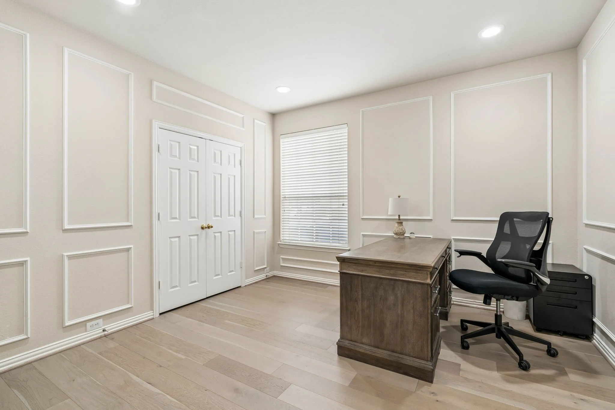 Single Family Residence For Sale in Denton County , 1649 Mcgee Lane, Carrollton, Texas 75010, 5 Bedroom, 4 Bathroom, 3 Garage spaces, 4,128 Sqft, built in 2000, mls#21283020, Real Estate Agent in Carrollton, Homes For Sale in Denton county, Homes For Sale in Carrollton, Realtor in Carrollton Texas, Real Estate Brokerage Independent Realty Texas, Luminita Cordes Realtor
