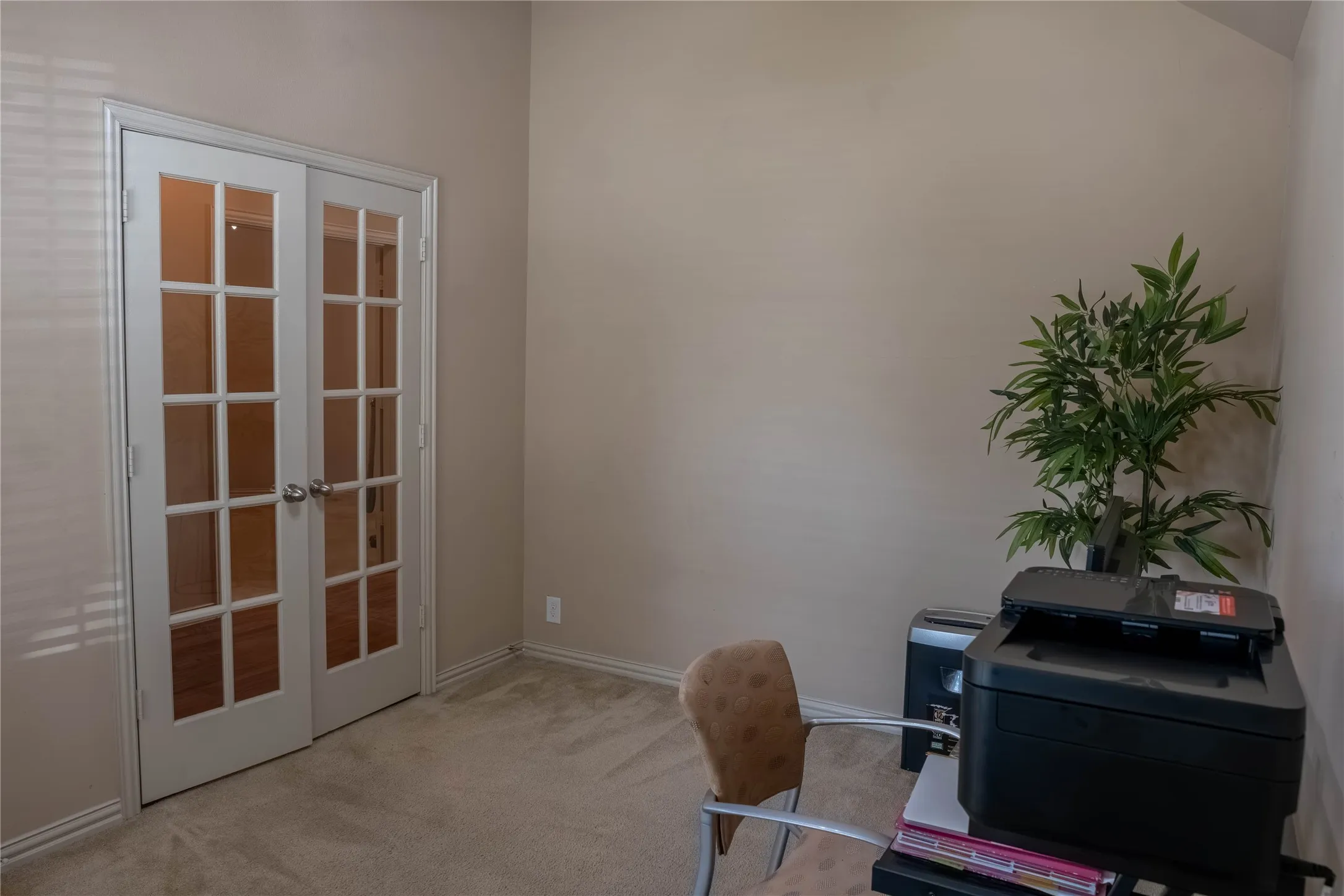 Single Family Residence For Sale in Tarrant County , 6956 Alcala, Grand Prairie, Texas 75054, 3 Bedrooms, 2 Bathrooms, 2 Garage spaces, 2,035 Sqft, built in 2012, Price $380,000, mls#21285830, Real Estate Agent in Grand Prairie, Homes For Sale in Tarrant county, Homes For Sale in Grand Prairie, Realtor in Grand Prairie Texas, Real Estate Brokerage Independent Realty Texas, Luminita Cordes Realtor