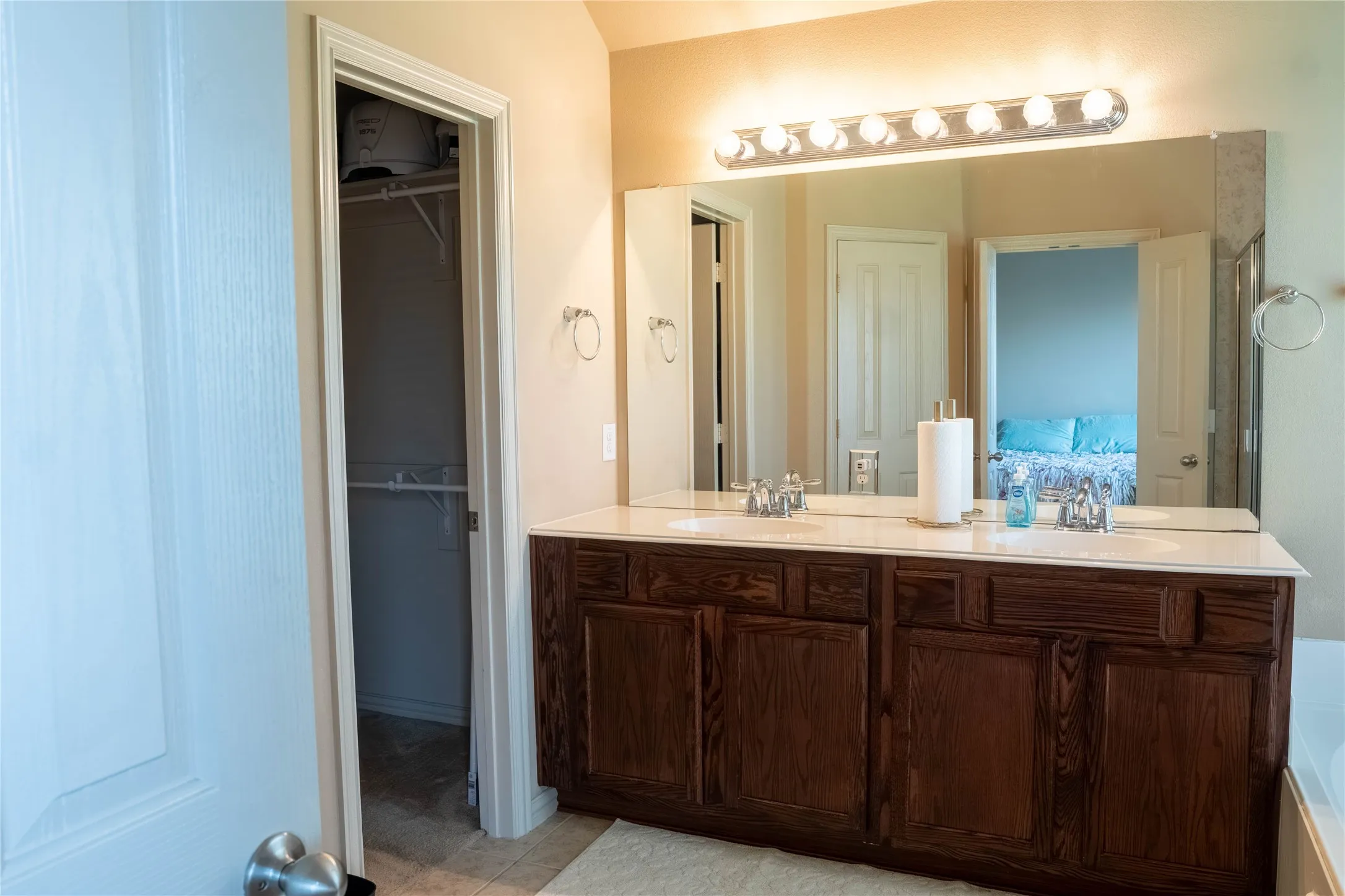 Single Family Residence For Sale in Tarrant County , 6956 Alcala, Grand Prairie, Texas 75054, 3 Bedrooms, 2 Bathrooms, 2 Garage spaces, 2,035 Sqft, built in 2012, Price $380,000, mls#21285830, Real Estate Agent in Grand Prairie, Homes For Sale in Tarrant county, Homes For Sale in Grand Prairie, Realtor in Grand Prairie Texas, Real Estate Brokerage Independent Realty Texas, Luminita Cordes Realtor