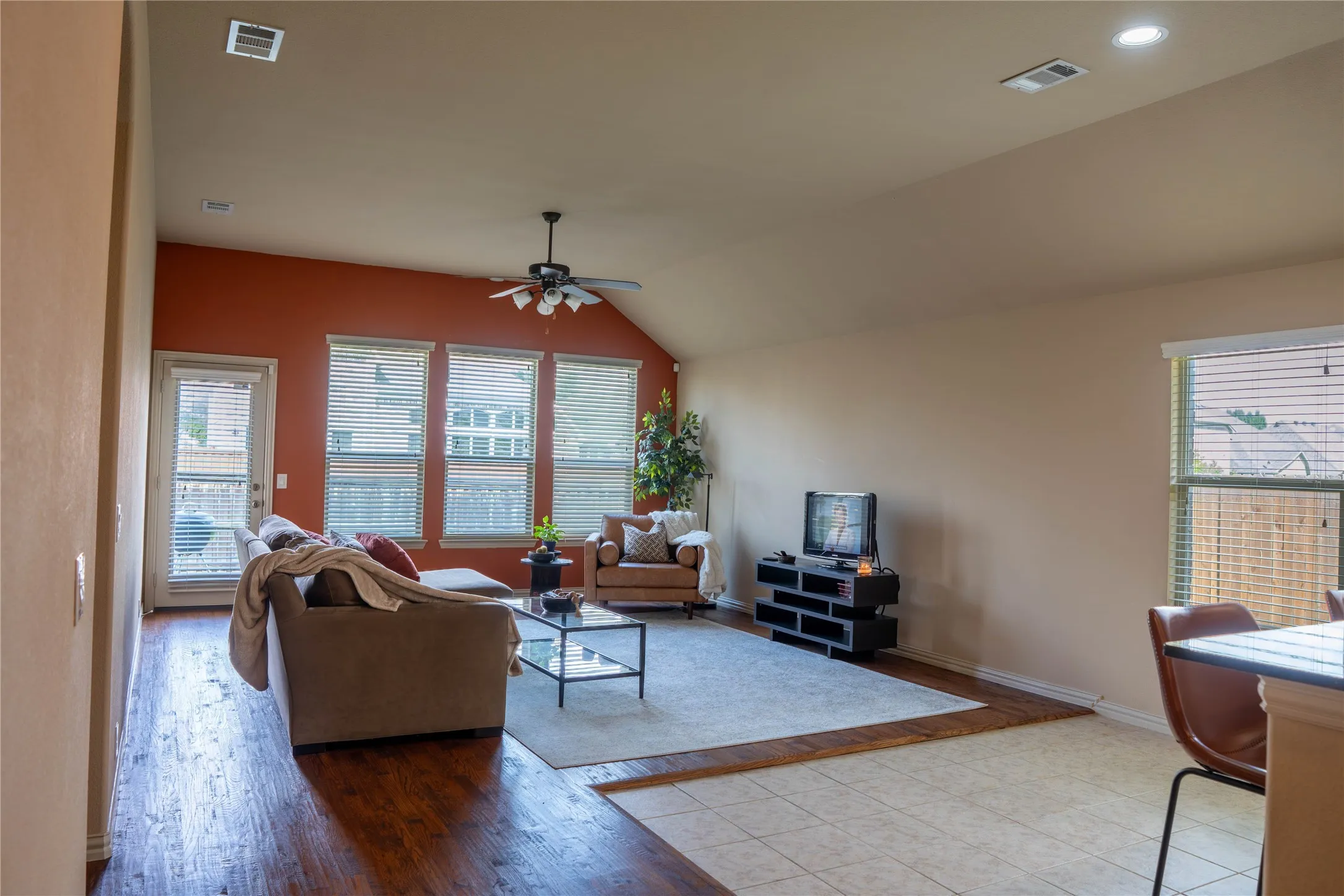 Single Family Residence For Sale in Tarrant County , 6956 Alcala, Grand Prairie, Texas 75054, 3 Bedrooms, 2 Bathrooms, 2 Garage spaces, 2,035 Sqft, built in 2012, Price $380,000, mls#21285830, Real Estate Agent in Grand Prairie, Homes For Sale in Tarrant county, Homes For Sale in Grand Prairie, Realtor in Grand Prairie Texas, Real Estate Brokerage Independent Realty Texas, Luminita Cordes Realtor