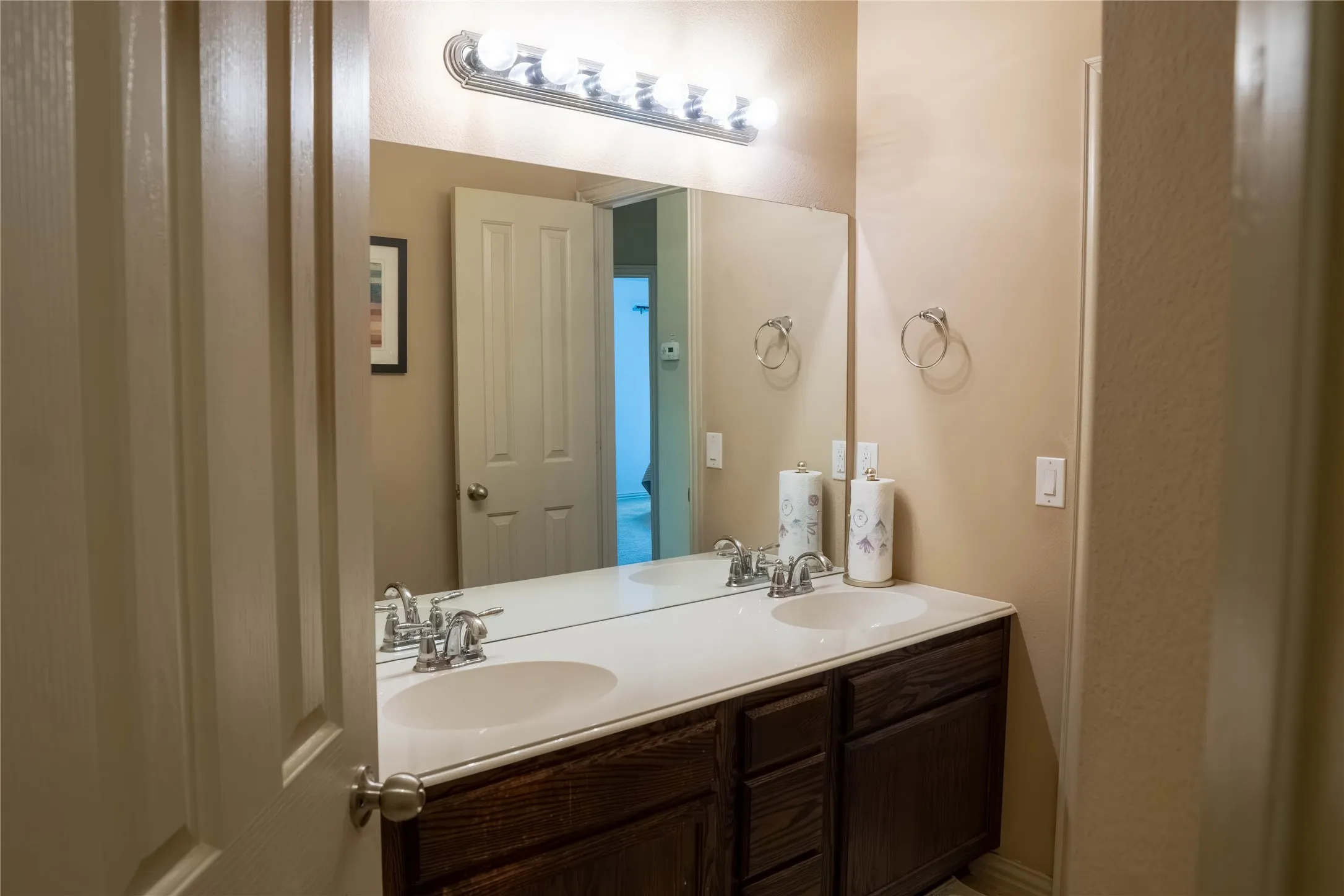 Single Family Residence For Sale in Tarrant County , 6956 Alcala, Grand Prairie, Texas 75054, 3 Bedrooms, 2 Bathrooms, 2 Garage spaces, 2,035 Sqft, built in 2012, Price $380,000, mls#21285830, Real Estate Agent in Grand Prairie, Homes For Sale in Tarrant county, Homes For Sale in Grand Prairie, Realtor in Grand Prairie Texas, Real Estate Brokerage Independent Realty Texas, Luminita Cordes Realtor
