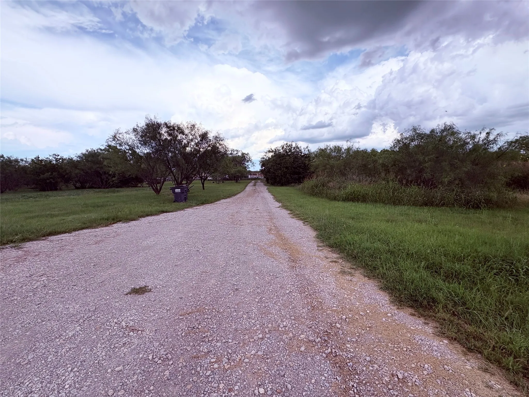 Single Family Residence For Sale in Eastland County , 1117 N Tiffin Road, Ranger, Texas 76470, 3 Bedroom, 2 Bathroom, Garage spaces, 1,860 Sqft, built in 1930, mls#21285850, Real Estate Agent in Ranger, Homes For Sale in Eastland county, Homes For Sale in Ranger, Realtor in Ranger Texas, Real Estate Brokerage Independent Realty Texas, Luminita Cordes Realtor