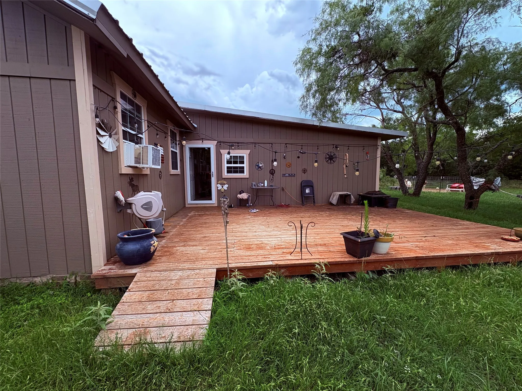 Single Family Residence For Sale in Eastland County , 1117 N Tiffin Road, Ranger, Texas 76470, 3 Bedroom, 2 Bathroom, Garage spaces, 1,860 Sqft, built in 1930, mls#21285850, Real Estate Agent in Ranger, Homes For Sale in Eastland county, Homes For Sale in Ranger, Realtor in Ranger Texas, Real Estate Brokerage Independent Realty Texas, Luminita Cordes Realtor