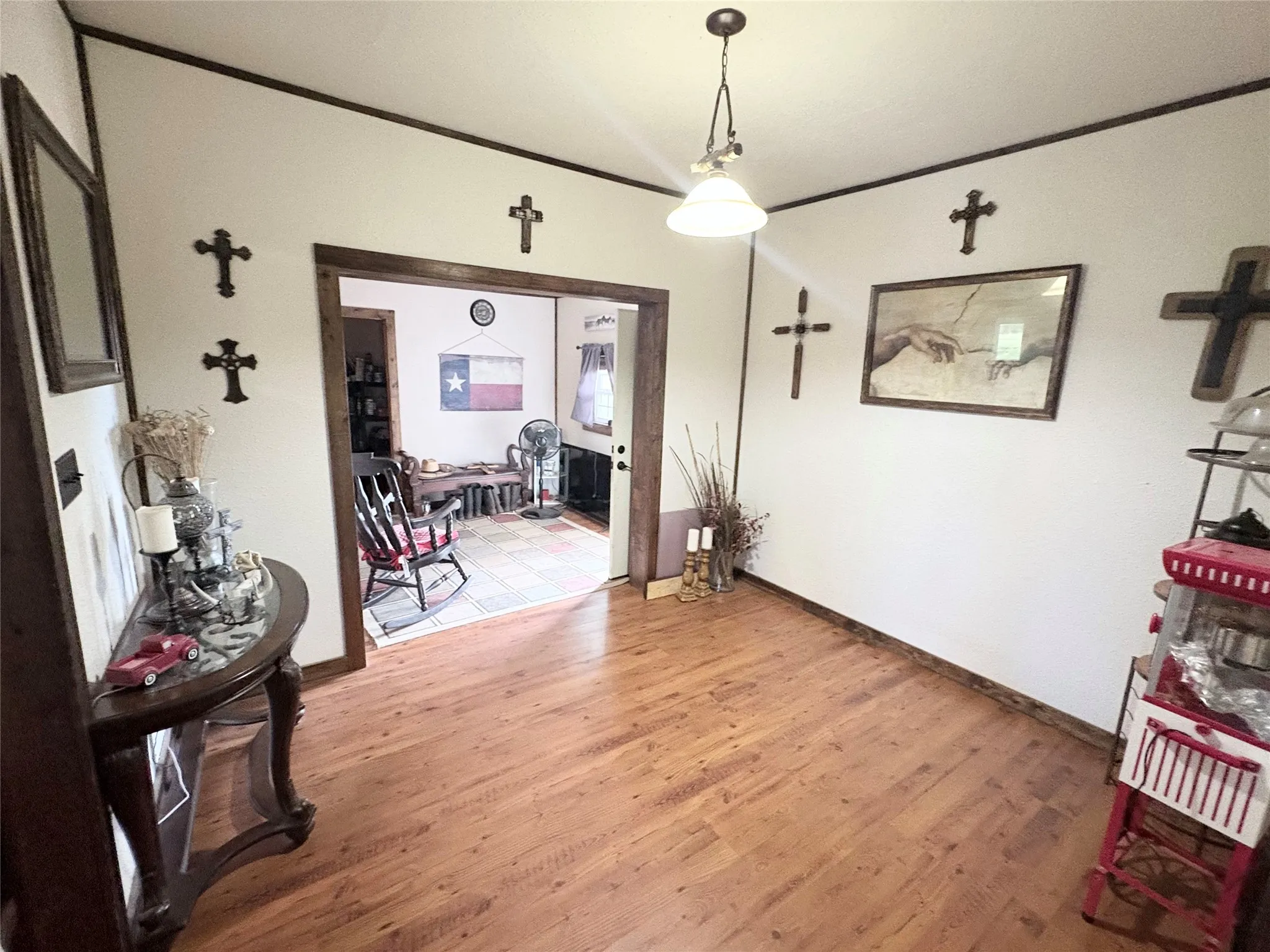 Single Family Residence For Sale in Eastland County , 1117 N Tiffin Road, Ranger, Texas 76470, 3 Bedroom, 2 Bathroom, Garage spaces, 1,860 Sqft, built in 1930, mls#21285850, Real Estate Agent in Ranger, Homes For Sale in Eastland county, Homes For Sale in Ranger, Realtor in Ranger Texas, Real Estate Brokerage Independent Realty Texas, Luminita Cordes Realtor
