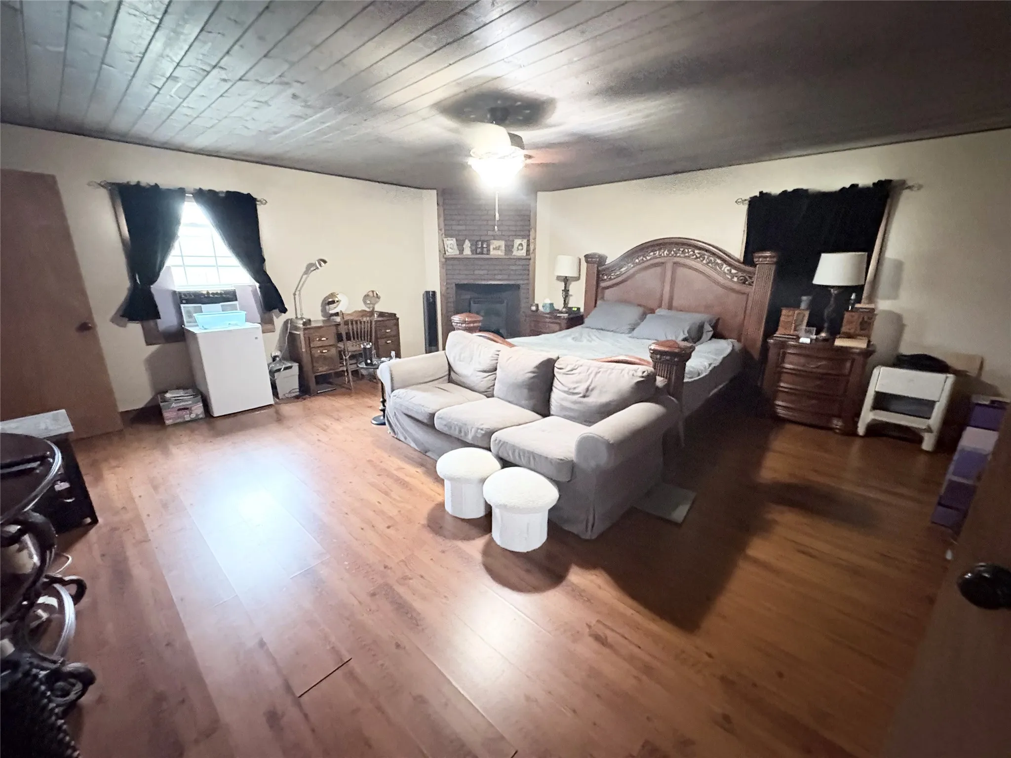 Single Family Residence For Sale in Eastland County , 1117 N Tiffin Road, Ranger, Texas 76470, 3 Bedroom, 2 Bathroom, Garage spaces, 1,860 Sqft, built in 1930, mls#21285850, Real Estate Agent in Ranger, Homes For Sale in Eastland county, Homes For Sale in Ranger, Realtor in Ranger Texas, Real Estate Brokerage Independent Realty Texas, Luminita Cordes Realtor