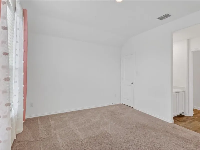 Single Family Residence For Rent in Denton County , 1501 Lake Grove Drive, Little Elm, Texas 75068, 5 Bedroom, 5 Bathroom, 2 Garage spaces, 3,361 Sqft, built in 2021, mls#21285439, Real Estate Agent in Little Elm, Homes For Rent in Denton county, Homes For Rent in Little Elm, Realtor in Little Elm Texas, Real Estate Brokerage Independent Realty Texas, Luminita Cordes Realtor