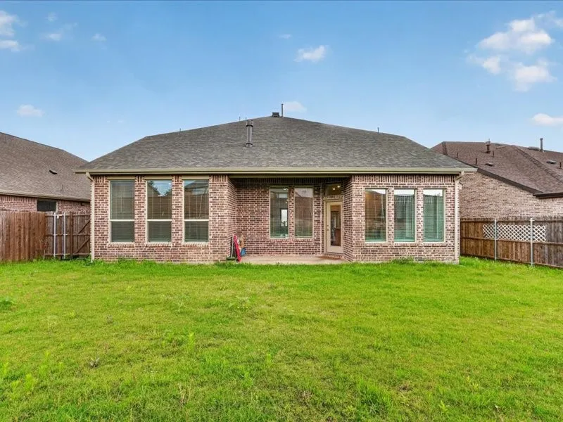 Single Family Residence For Rent in Denton County , 1501 Lake Grove Drive, Little Elm, Texas 75068, 5 Bedroom, 5 Bathroom, 2 Garage spaces, 3,361 Sqft, built in 2021, mls#21285439, Real Estate Agent in Little Elm, Homes For Rent in Denton county, Homes For Rent in Little Elm, Realtor in Little Elm Texas, Real Estate Brokerage Independent Realty Texas, Luminita Cordes Realtor