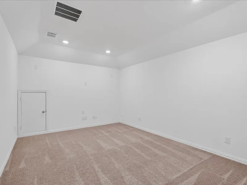 Single Family Residence For Rent in Denton County , 1501 Lake Grove Drive, Little Elm, Texas 75068, 5 Bedroom, 5 Bathroom, 2 Garage spaces, 3,361 Sqft, built in 2021, mls#21285439, Real Estate Agent in Little Elm, Homes For Rent in Denton county, Homes For Rent in Little Elm, Realtor in Little Elm Texas, Real Estate Brokerage Independent Realty Texas, Luminita Cordes Realtor