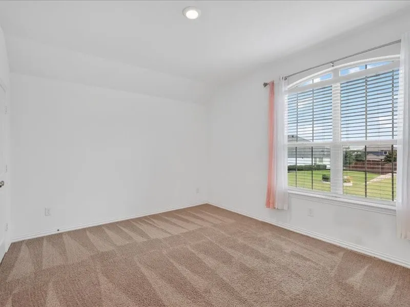 Single Family Residence For Rent in Denton County , 1501 Lake Grove Drive, Little Elm, Texas 75068, 5 Bedroom, 5 Bathroom, 2 Garage spaces, 3,361 Sqft, built in 2021, mls#21285439, Real Estate Agent in Little Elm, Homes For Rent in Denton county, Homes For Rent in Little Elm, Realtor in Little Elm Texas, Real Estate Brokerage Independent Realty Texas, Luminita Cordes Realtor