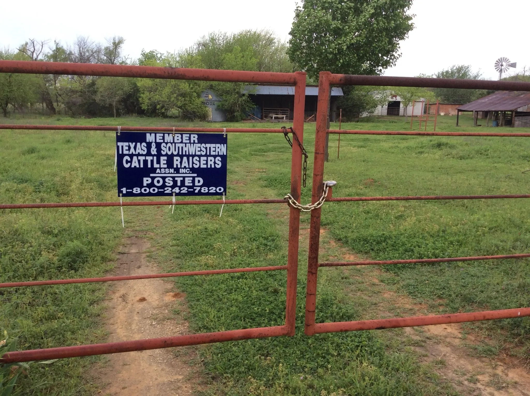 Second entrance off 2738 or trailer entrance