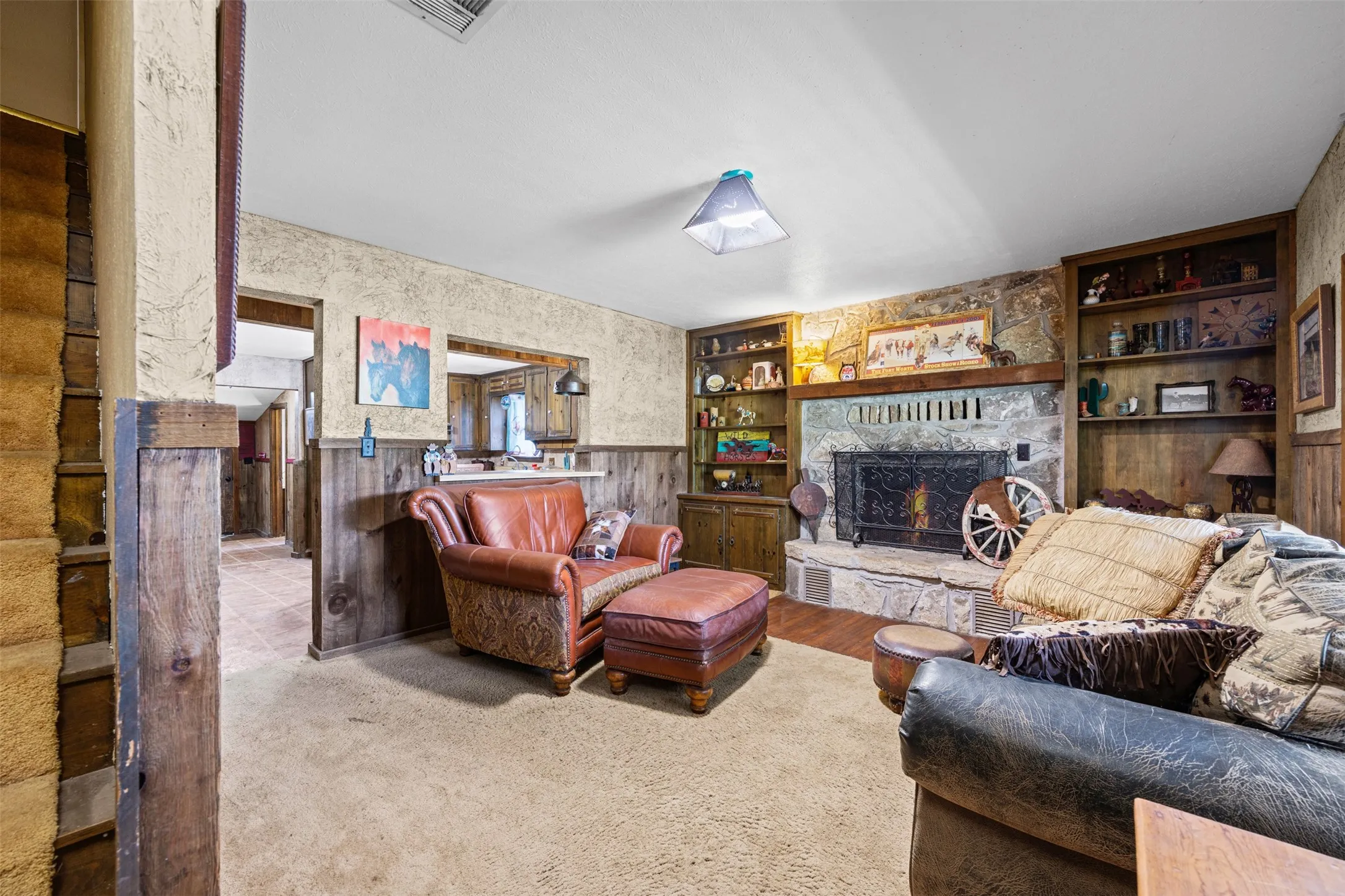 Single Family Residence For Sale in Johnson County , 8401 Fm 2738, Burleson, Texas 76028, 3 Bedroom, 2 Bathroom, 2 Garage spaces, 1,922 Sqft, built in 1985, mls#21285493, Real Estate Agent in Burleson, Homes For Sale in Johnson county, Homes For Sale in Burleson, Realtor in Burleson Texas, Real Estate Brokerage Independent Realty Texas, Luminita Cordes Realtor