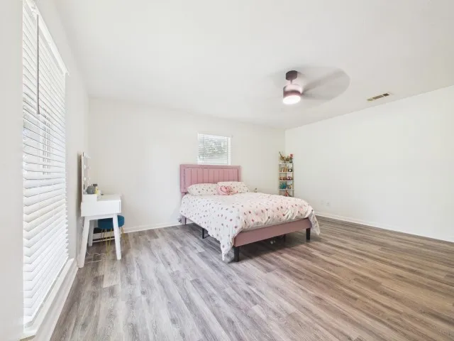 Single Family Residence For Sale in Henderson County , 6554 State Highway 198, Mabank, Texas 75156, 3 Bedroom, 2 Bathroom, 2 Garage spaces, 2,744 Sqft, built in 2001, mls#21285052, Real Estate Agent in Mabank, Homes For Sale in Henderson county, Homes For Sale in Mabank, Realtor in Mabank Texas, Real Estate Brokerage Independent Realty Texas, Luminita Cordes Realtor