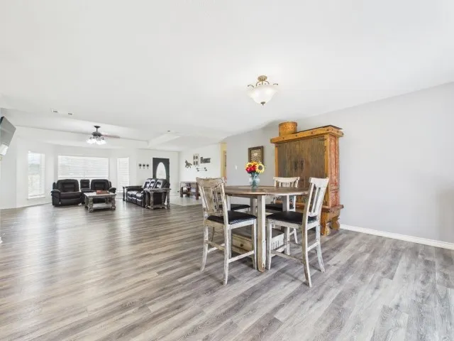Single Family Residence For Sale in Henderson County , 6554 State Highway 198, Mabank, Texas 75156, 3 Bedroom, 2 Bathroom, 2 Garage spaces, 2,744 Sqft, built in 2001, mls#21285052, Real Estate Agent in Mabank, Homes For Sale in Henderson county, Homes For Sale in Mabank, Realtor in Mabank Texas, Real Estate Brokerage Independent Realty Texas, Luminita Cordes Realtor