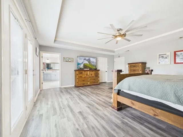 Single Family Residence For Sale in Henderson County , 6554 State Highway 198, Mabank, Texas 75156, 3 Bedroom, 2 Bathroom, 2 Garage spaces, 2,744 Sqft, built in 2001, mls#21285052, Real Estate Agent in Mabank, Homes For Sale in Henderson county, Homes For Sale in Mabank, Realtor in Mabank Texas, Real Estate Brokerage Independent Realty Texas, Luminita Cordes Realtor