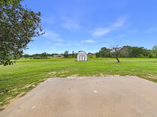 Single Family Residence For Sale in Henderson County , 6554 State Highway 198, Mabank, Texas 75156, 3 Bedroom, 2 Bathroom, 2 Garage spaces, 2,744 Sqft, built in 2001, mls#21285052, Real Estate Agent in Mabank, Homes For Sale in Henderson county, Homes For Sale in Mabank, Realtor in Mabank Texas, Real Estate Brokerage Independent Realty Texas, Luminita Cordes Realtor