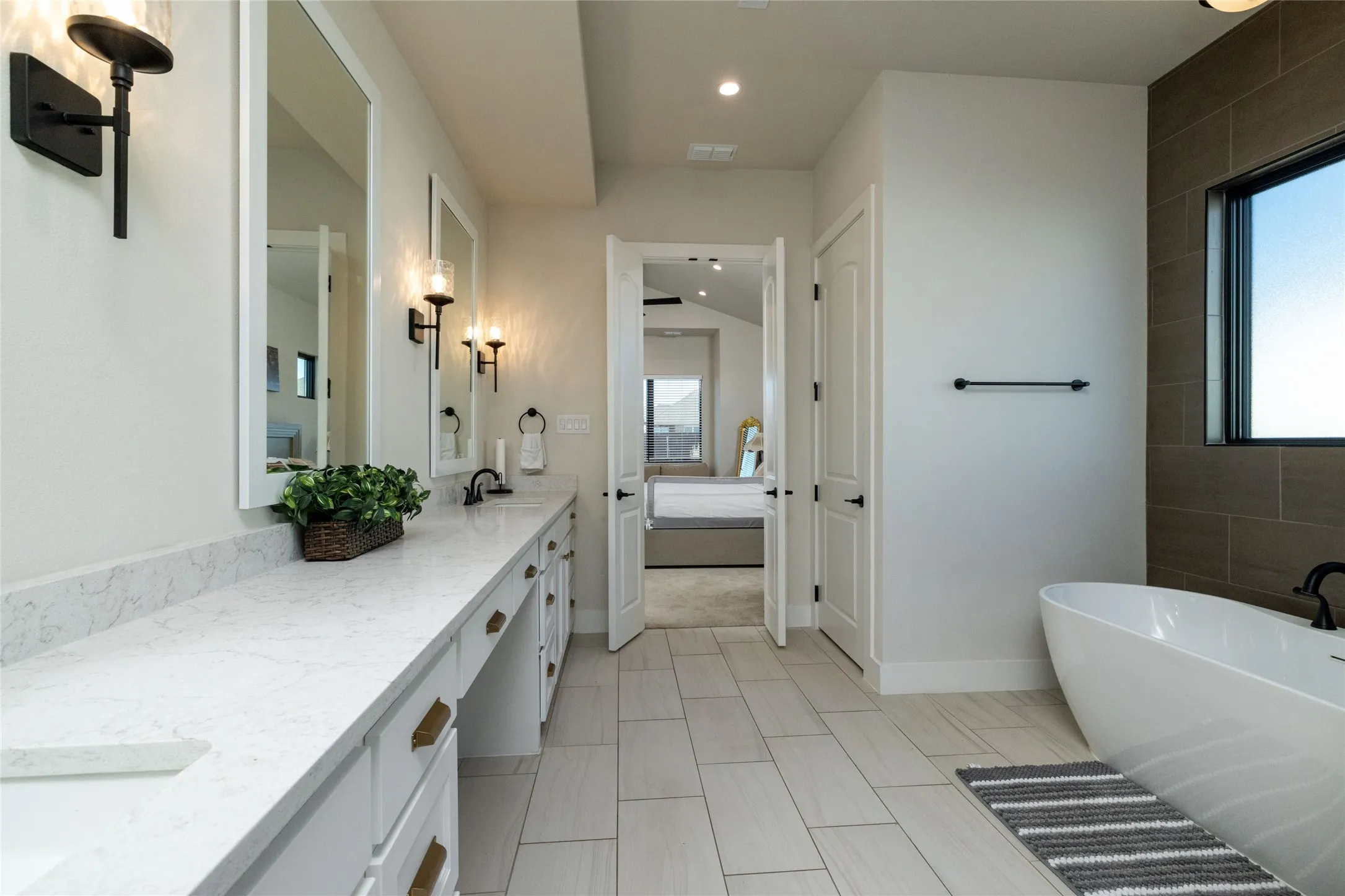 Single Family Residence For Sale in Tarrant County , 2132 Sicily Lane, Haslet, Texas 76052, 5 Bedroom, 6 Bathroom, 3 Garage spaces, 5,131 Sqft, built in 2022, mls#21285865, Real Estate Agent in Haslet, Homes For Sale in Tarrant county, Homes For Sale in Haslet, Realtor in Haslet Texas, Real Estate Brokerage Independent Realty Texas, Luminita Cordes Realtor