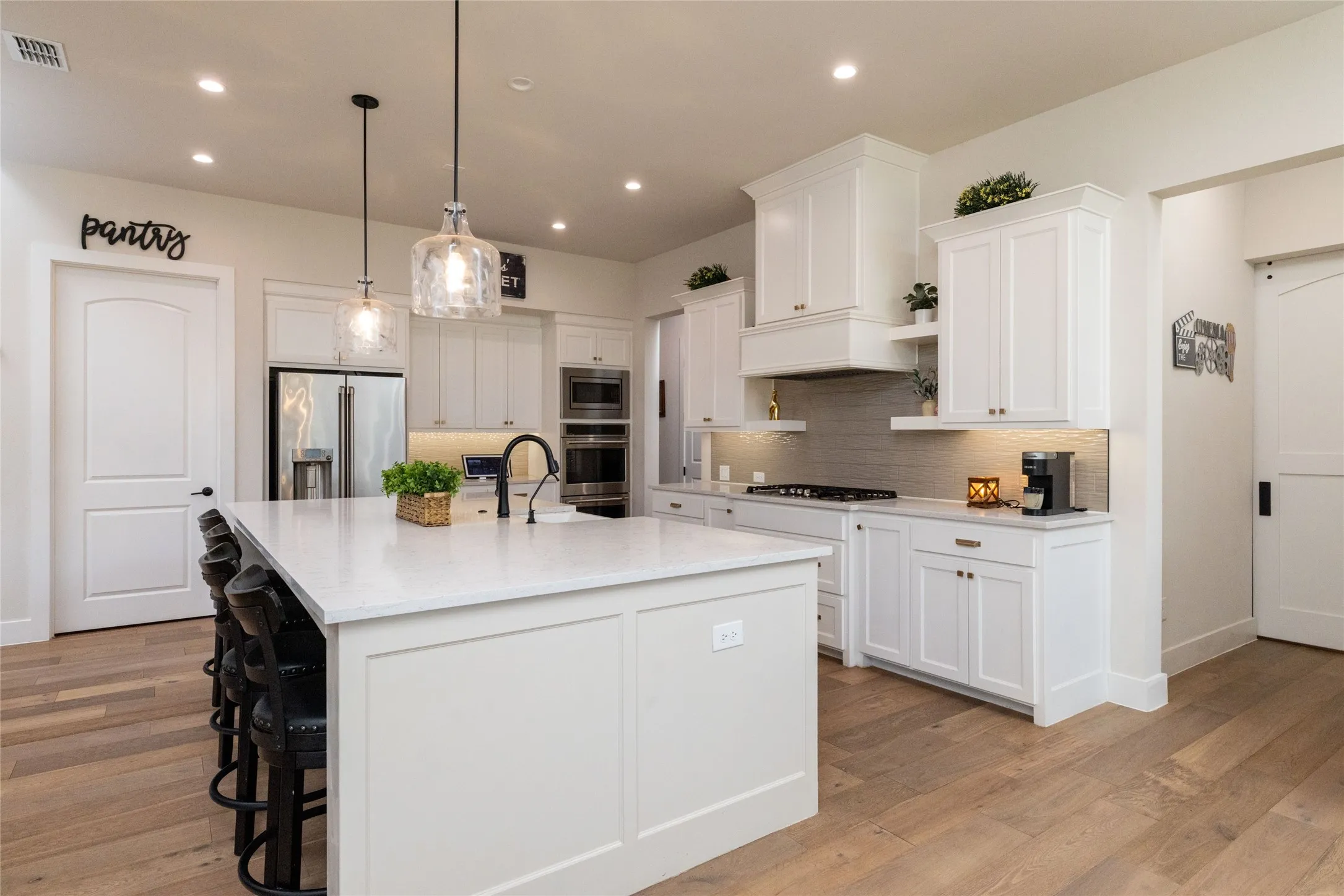 Single Family Residence For Sale in Tarrant County , 2132 Sicily Lane, Haslet, Texas 76052, 5 Bedroom, 6 Bathroom, 3 Garage spaces, 5,131 Sqft, built in 2022, mls#21285865, Real Estate Agent in Haslet, Homes For Sale in Tarrant county, Homes For Sale in Haslet, Realtor in Haslet Texas, Real Estate Brokerage Independent Realty Texas, Luminita Cordes Realtor